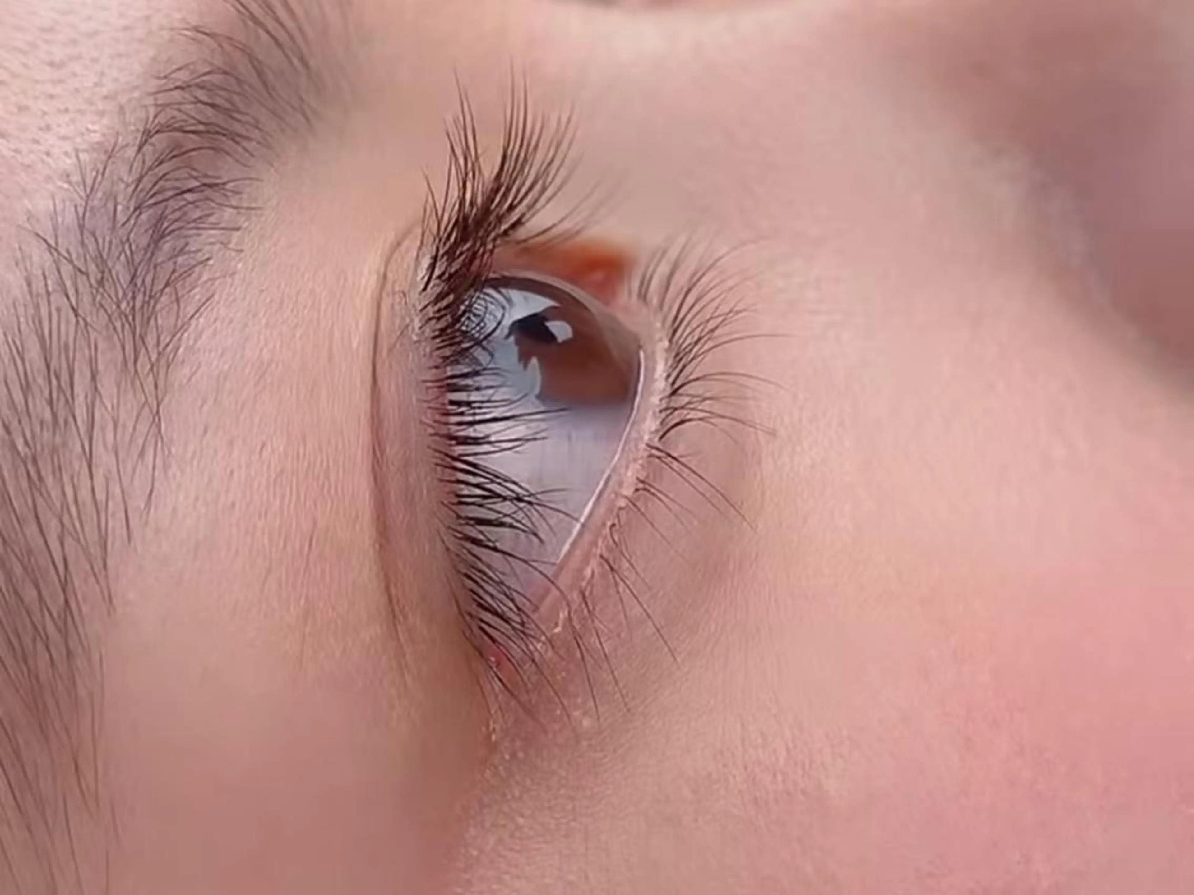 マツエク・マツパ 束感まつ毛 カラーマツエク フラットラッシュ パリジェンヌラッシュリフト まつげパーマ マツエク 竹田 あきのマツエク・マツパデザイン