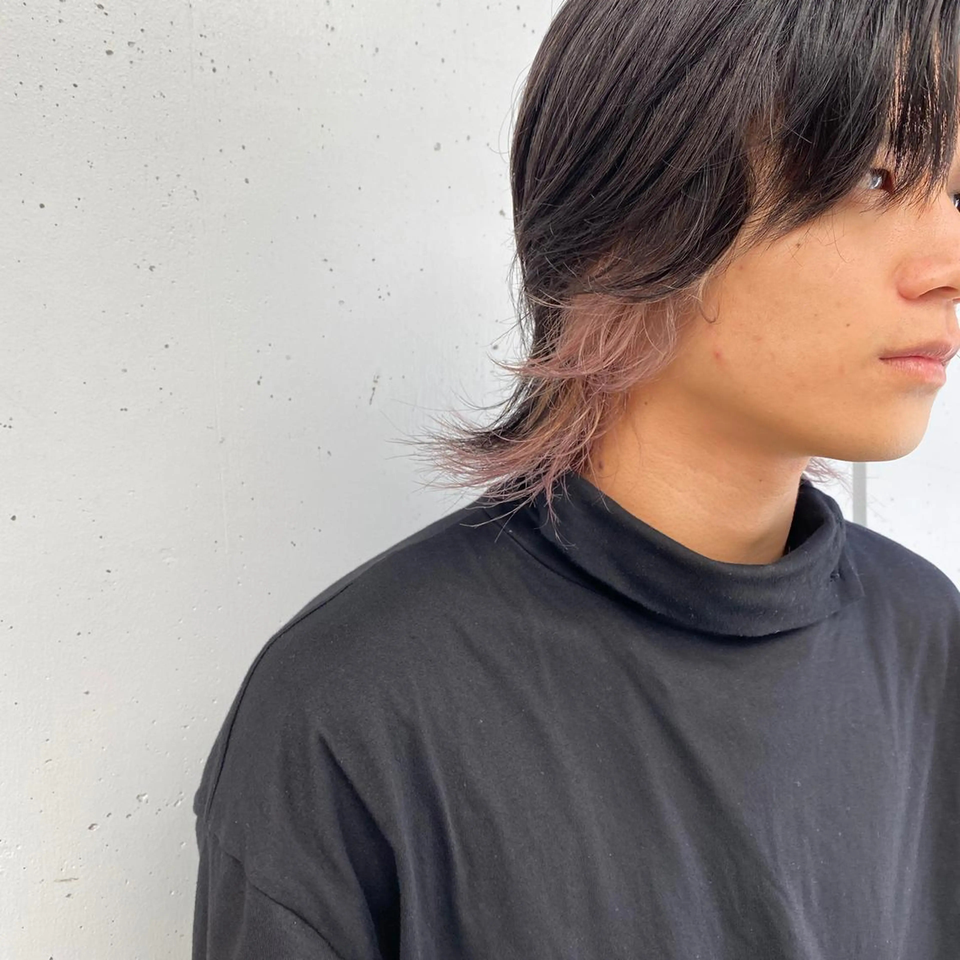 カラー メンズ メンズインナーカラー インナーカラー ヘアカラー トリートメント パーマ、髪質改善 カズマのヘアスタイル