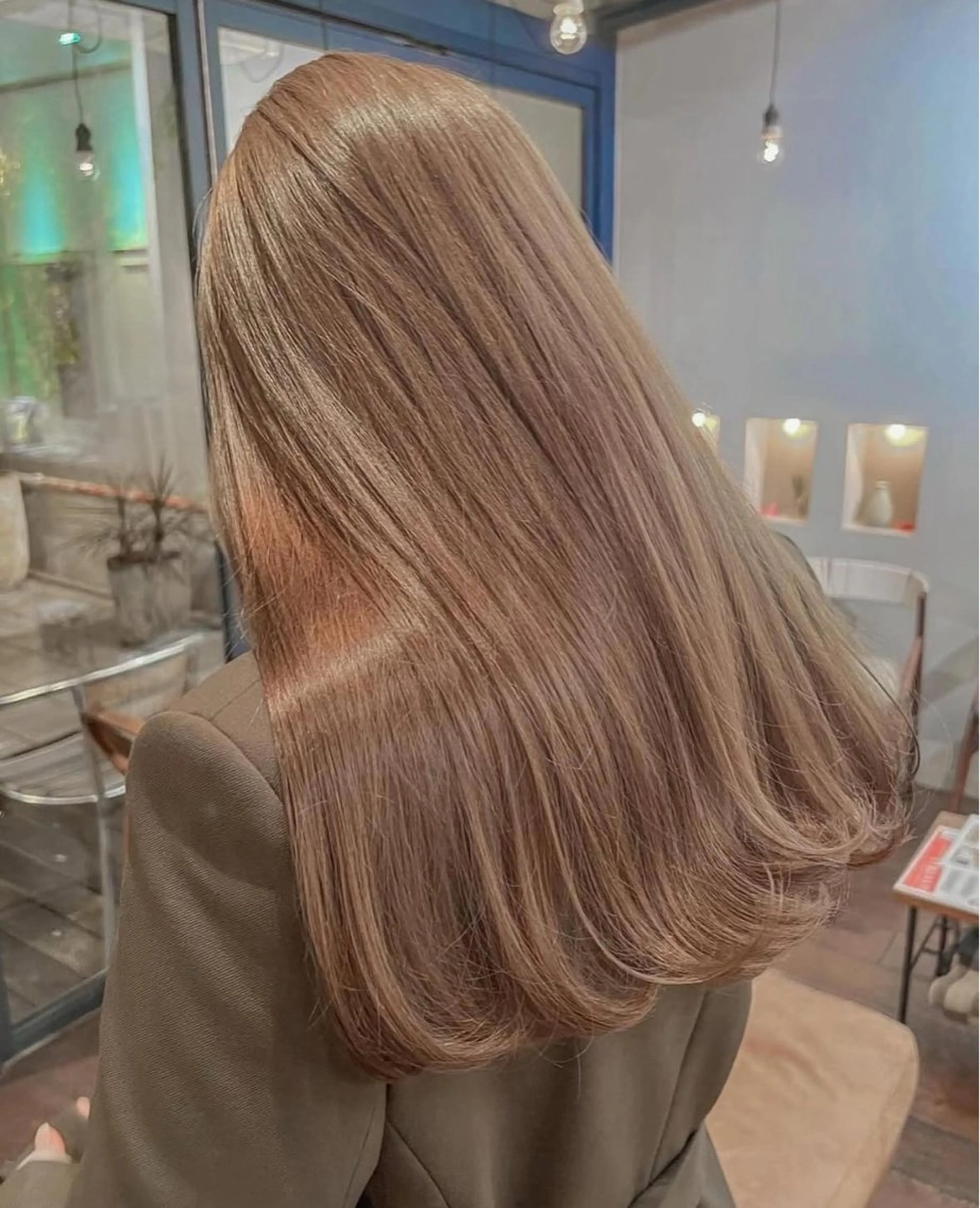 ロング カラー ブリーチ 透明感カラー MAKE'S omotesando所属・Make's表参道 らら🌼のヘアスタイル