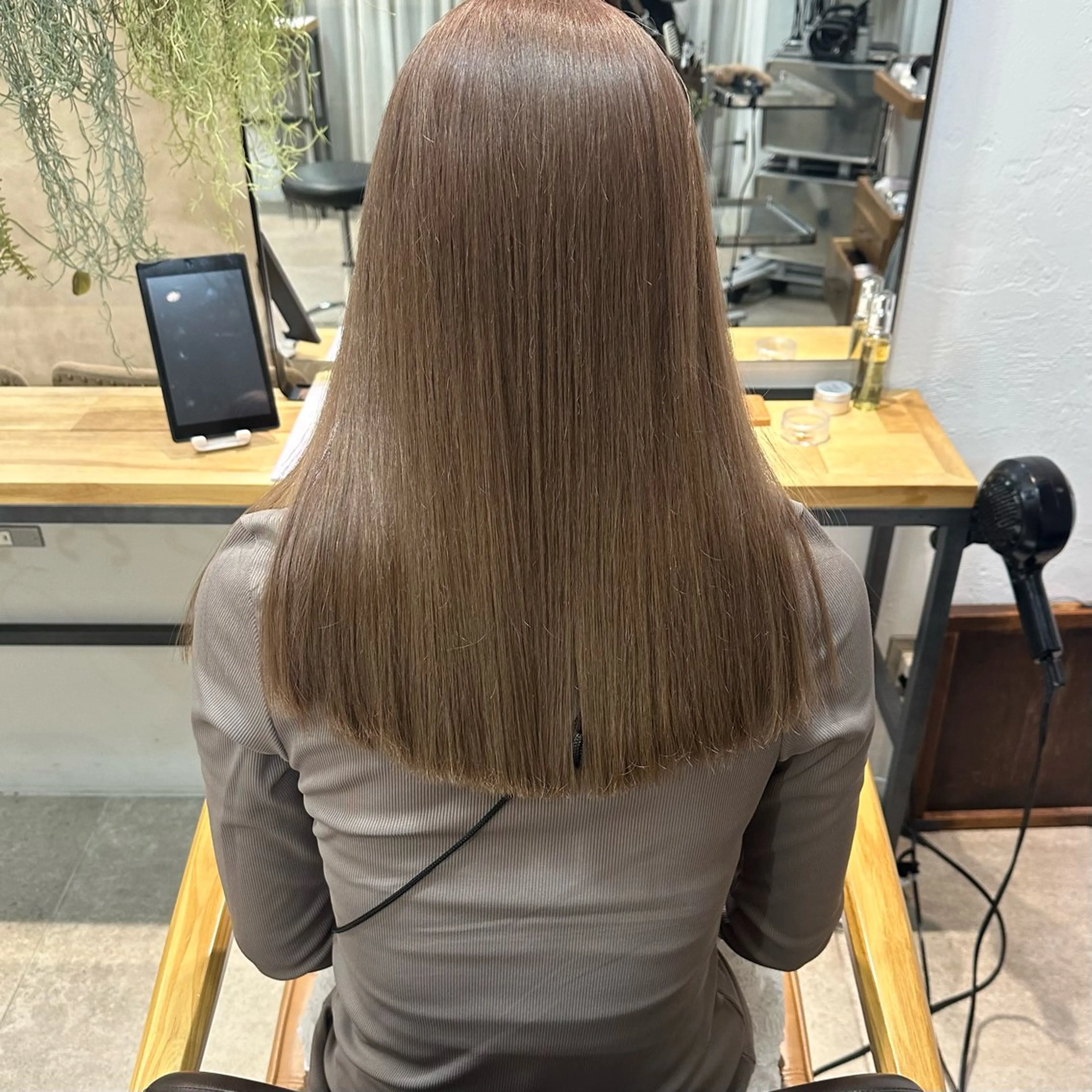 ロング カラー ブリーチ ヘアカラー トリートメント 縮毛矯正/透け感 カラー🎀♡mariのヘアスタイル