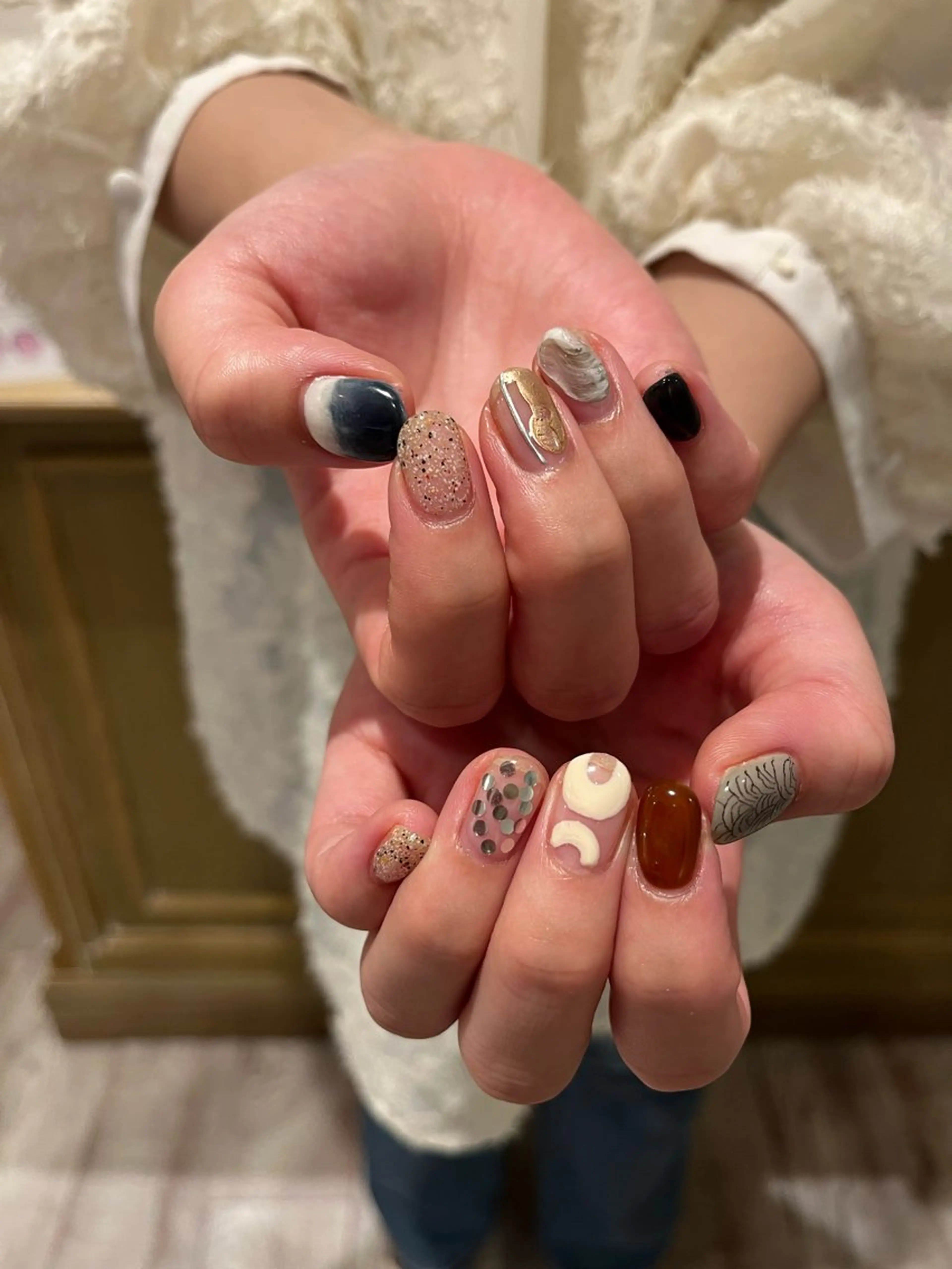 ネイル une／YUKINA 🫧大人nuanceのネイルデザイン