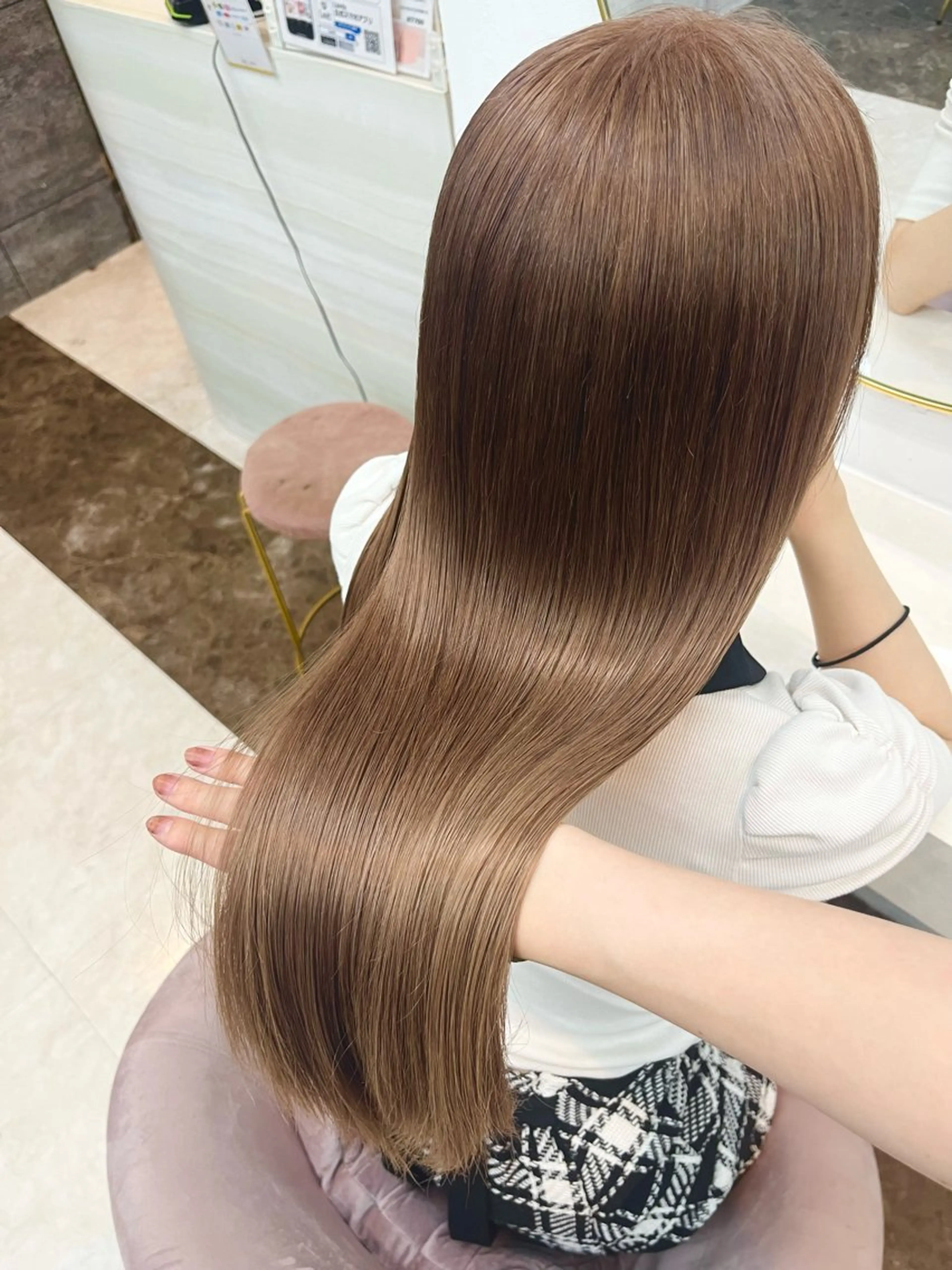 【人気NO.2‼️ミニモ限定価格‼️】ブリーチを使わないカラーオンカラー＋高保湿トリートメント付✨️大宮💕韓国の写真