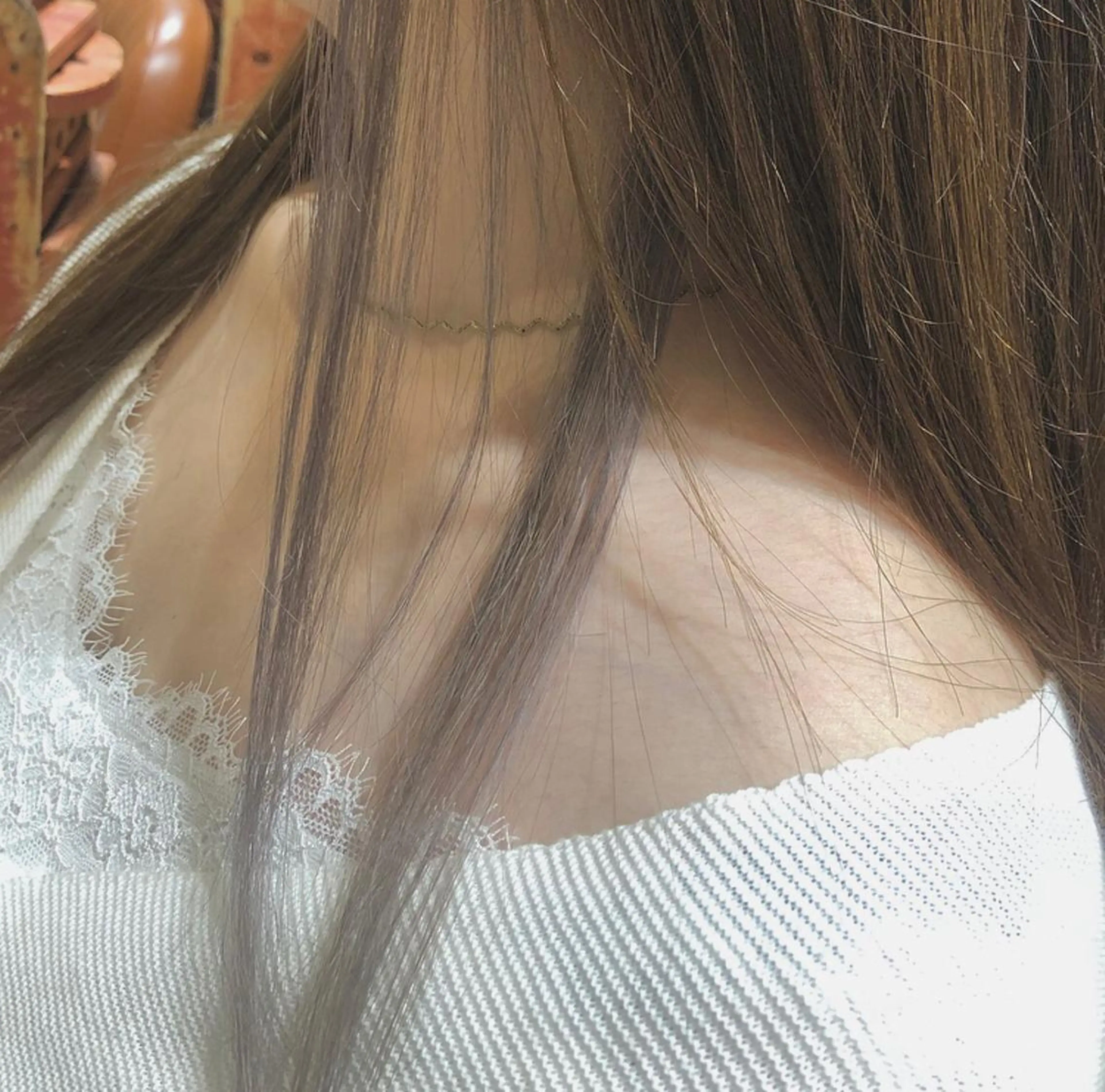 ロング カラー ブリーチ デザインカラー イヤリングカラー グレージュ Maho🍃 #池袋 #眉毛 #実績豊富の眉毛・アイブロウイメージ