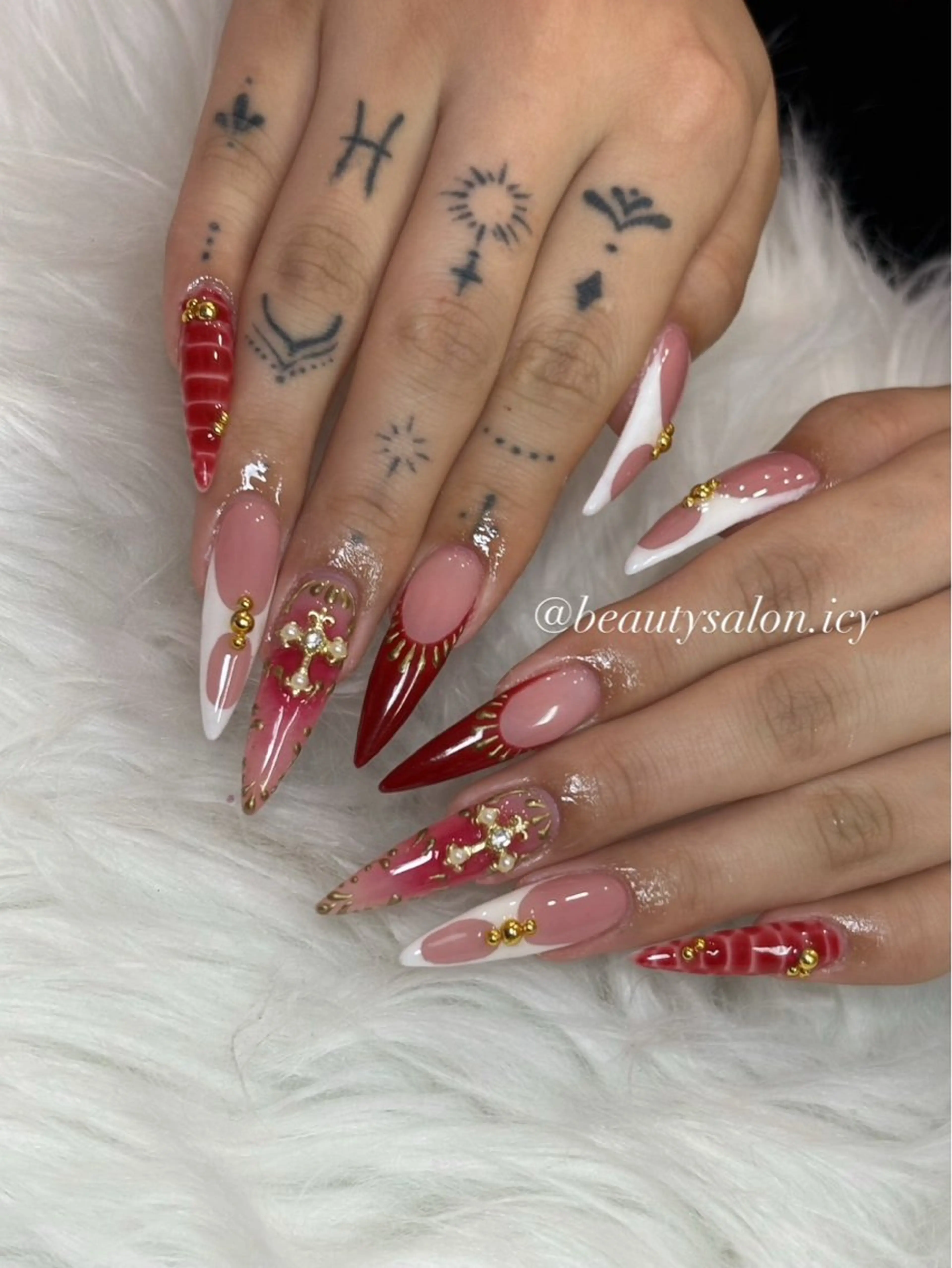 ネイル ハンドネイル ビューティーサロン ICYのネイルデザイン