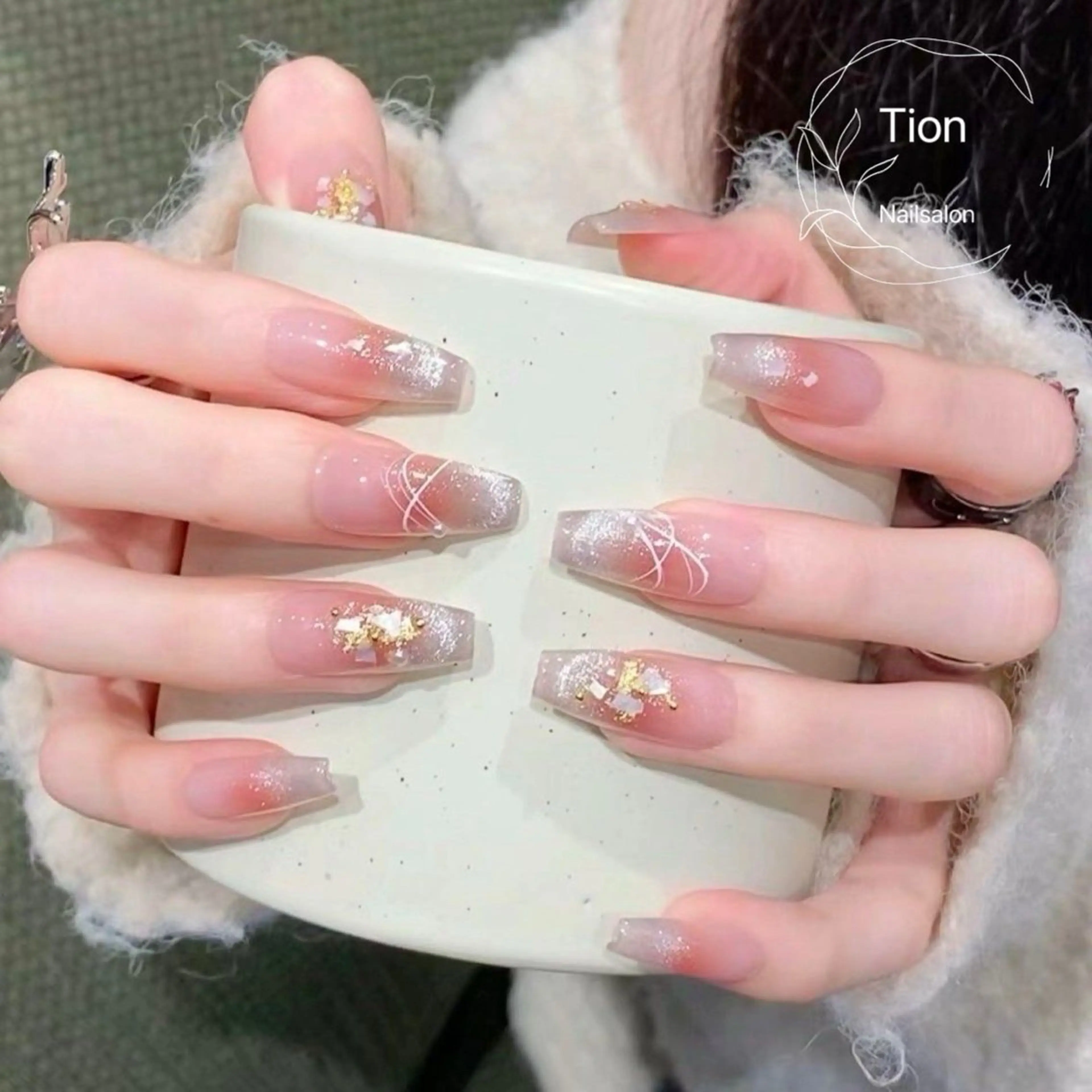 ネイル チークネイル 長さ出し フットネイル フレンチネイル ジェルネイル Nailsalin Tion 浦和店のネイルデザイン