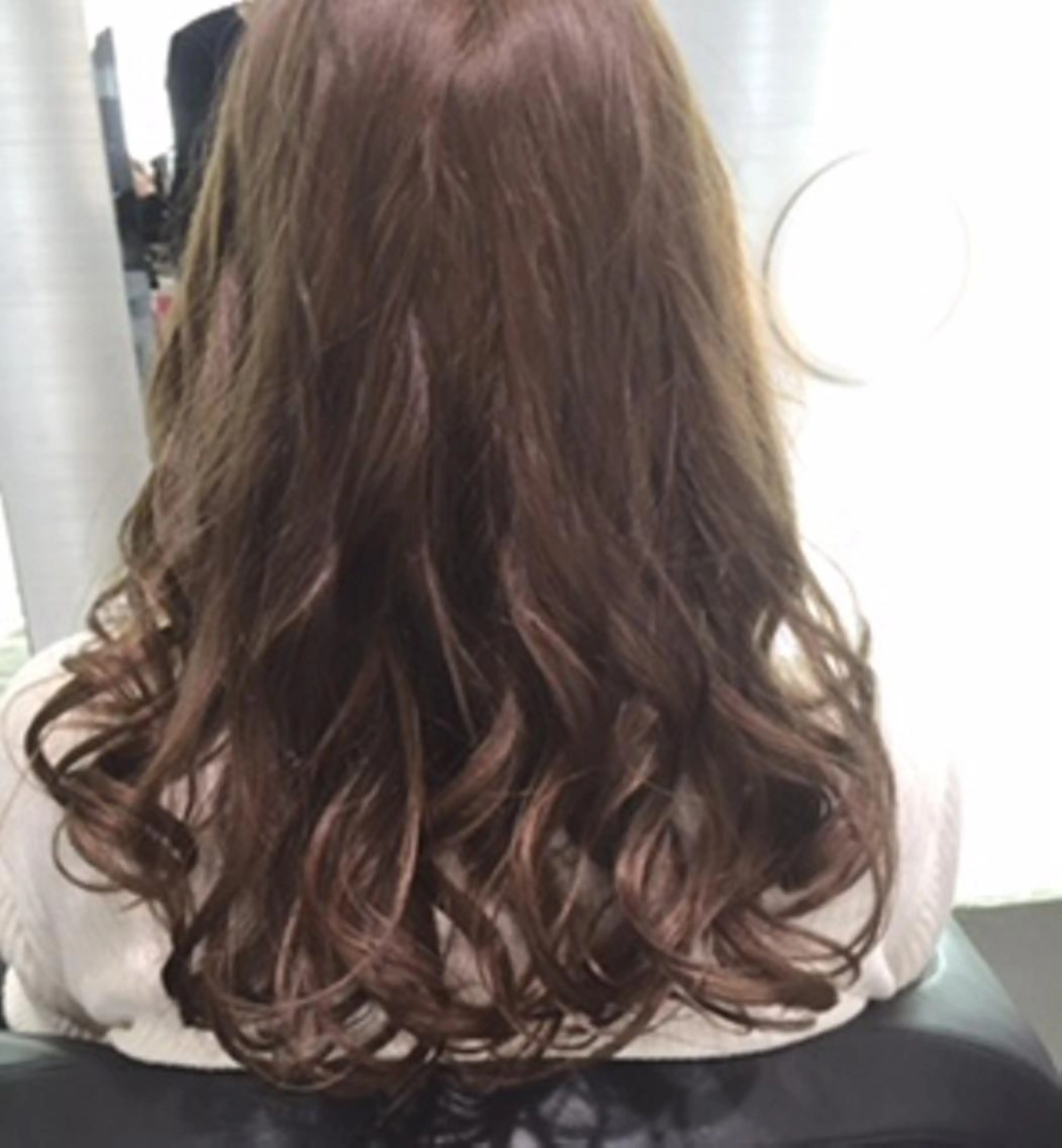 ロング パーマ 西山 恵太郎のヘアスタイル