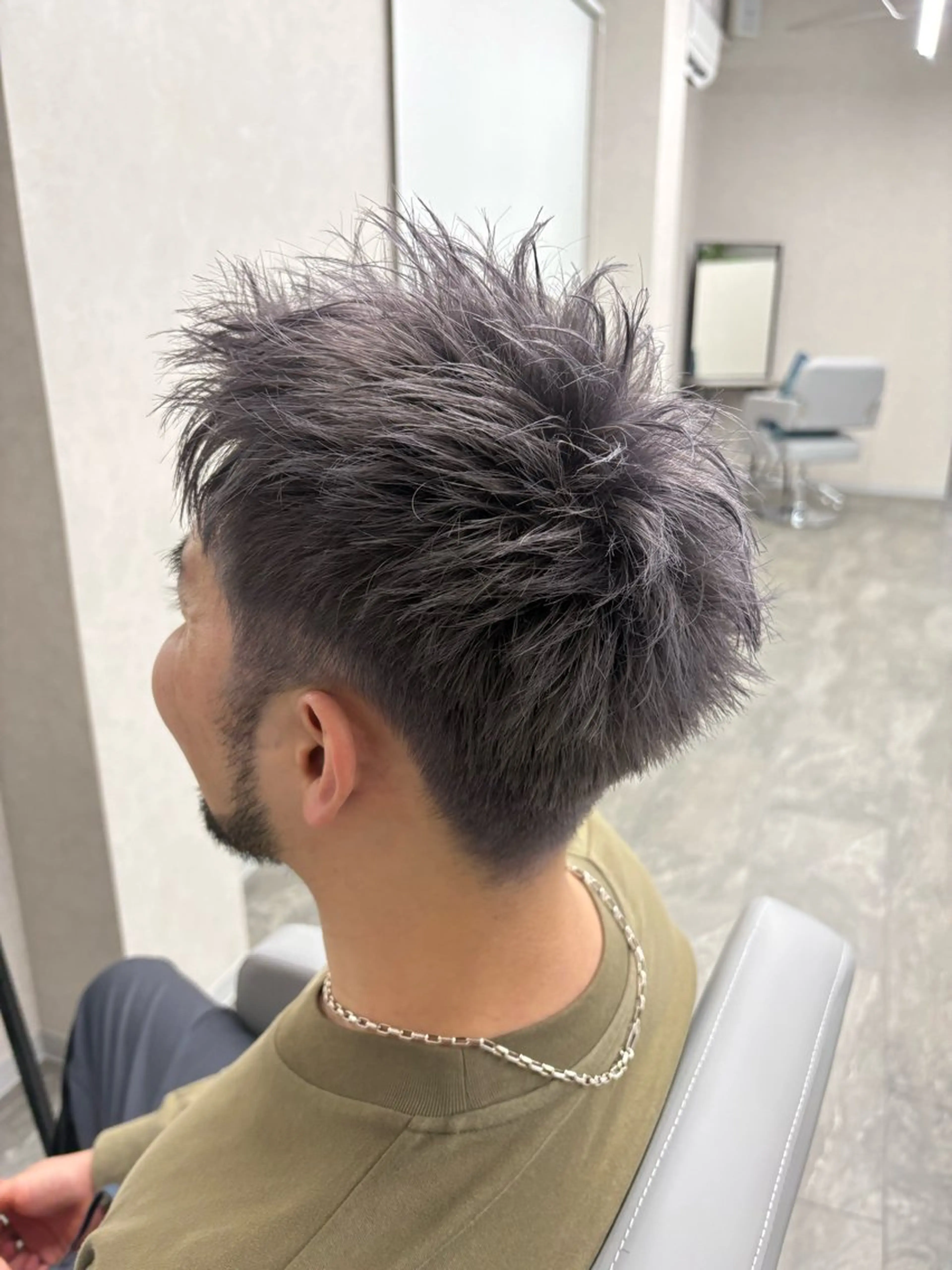 メンズ限定 カット×ブリーチカラーの写真