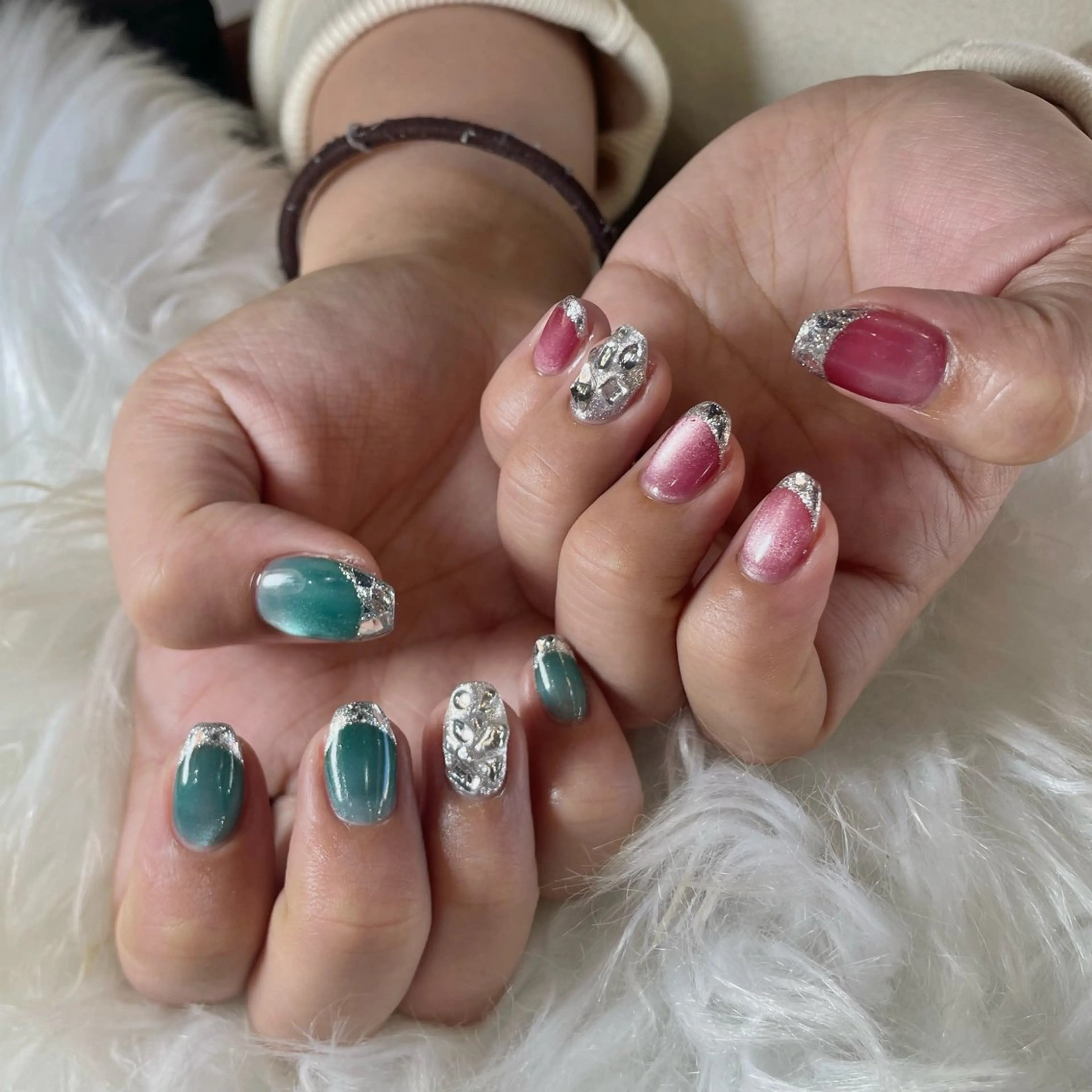 ネイル フレンチネイル ガラスフレンチ ハンドネイル NENE／Insta p_box_neneのネイルデザイン