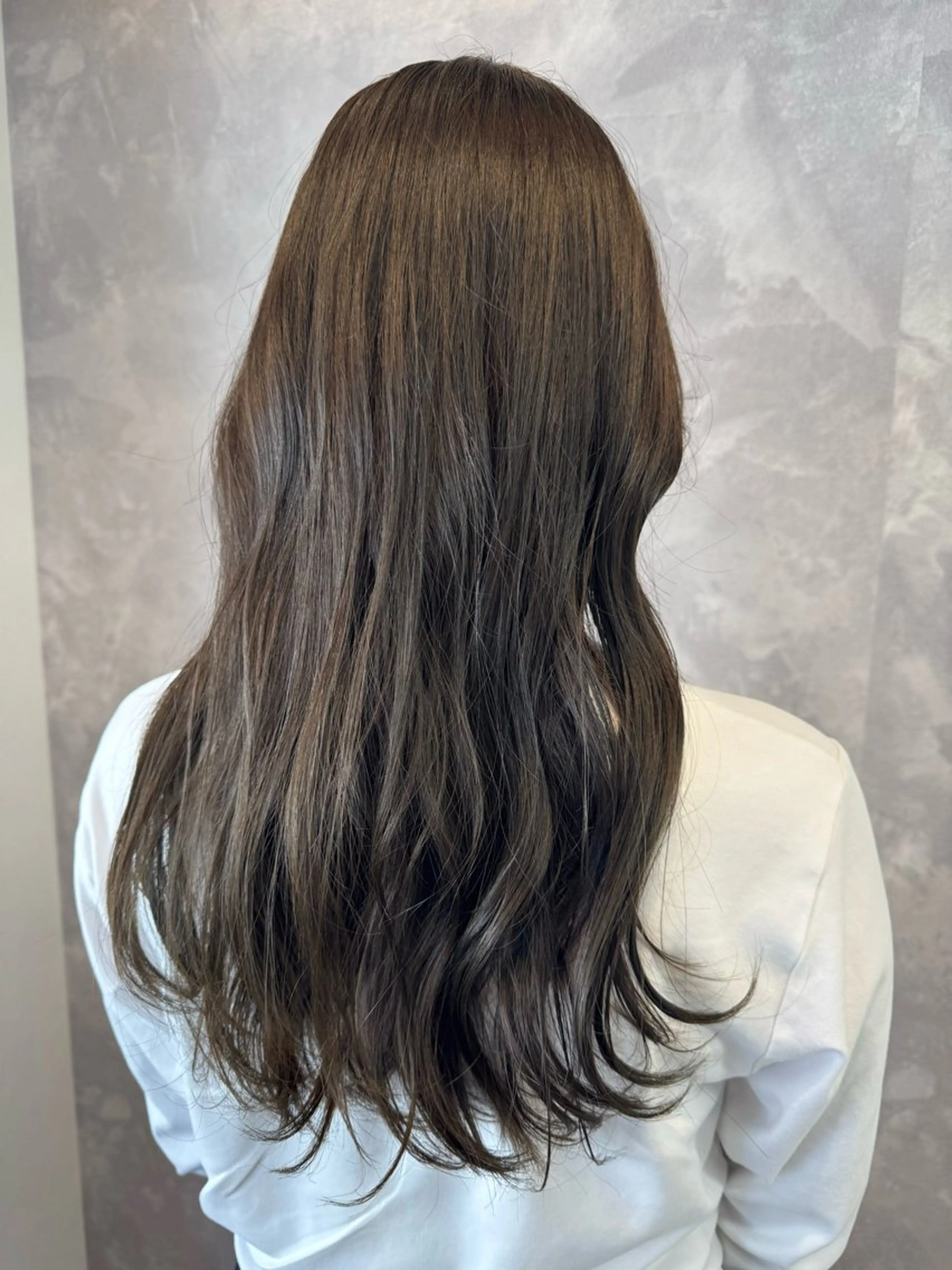 ロング カラー カット ヘアカラー トリートメント ヒヨシ ルナのヘアスタイル