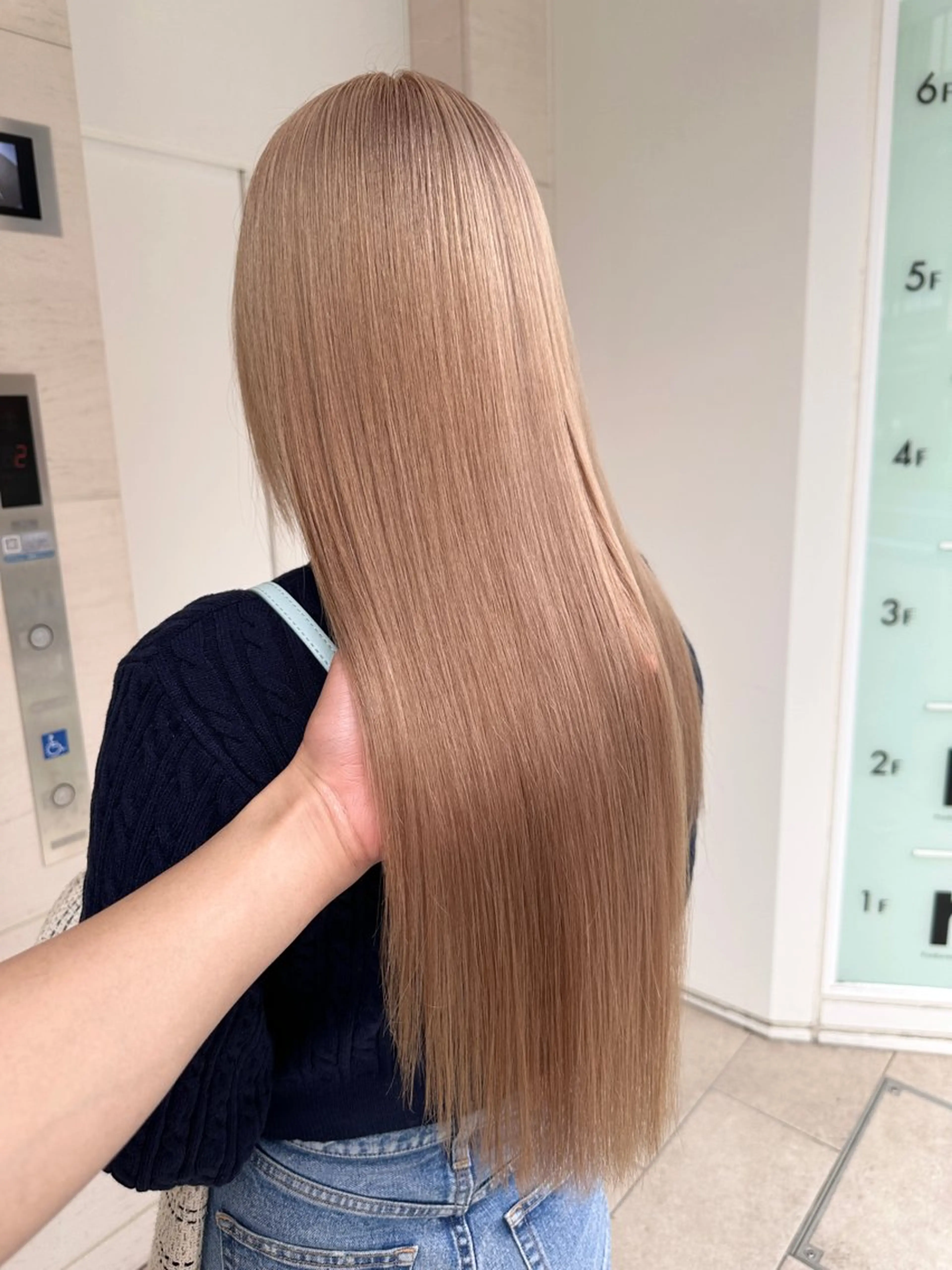 ロング カラー ハイトーン/ ブリーチ/あいかのヘアスタイル