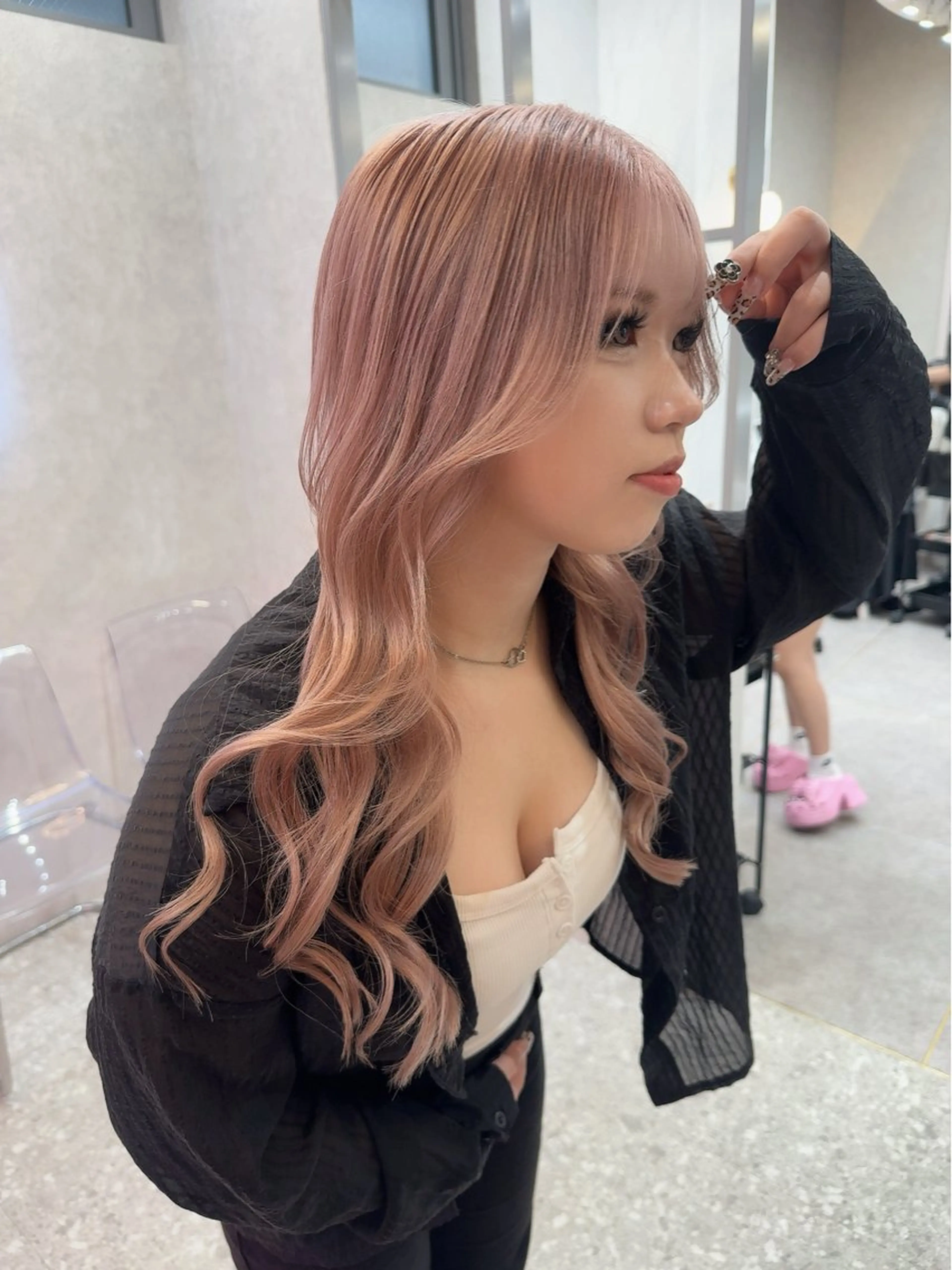 ロング カラー ヘアアレンジ ARIA💎縮毛矯正 ブリーチ💎複雑履歴のヘアスタイル