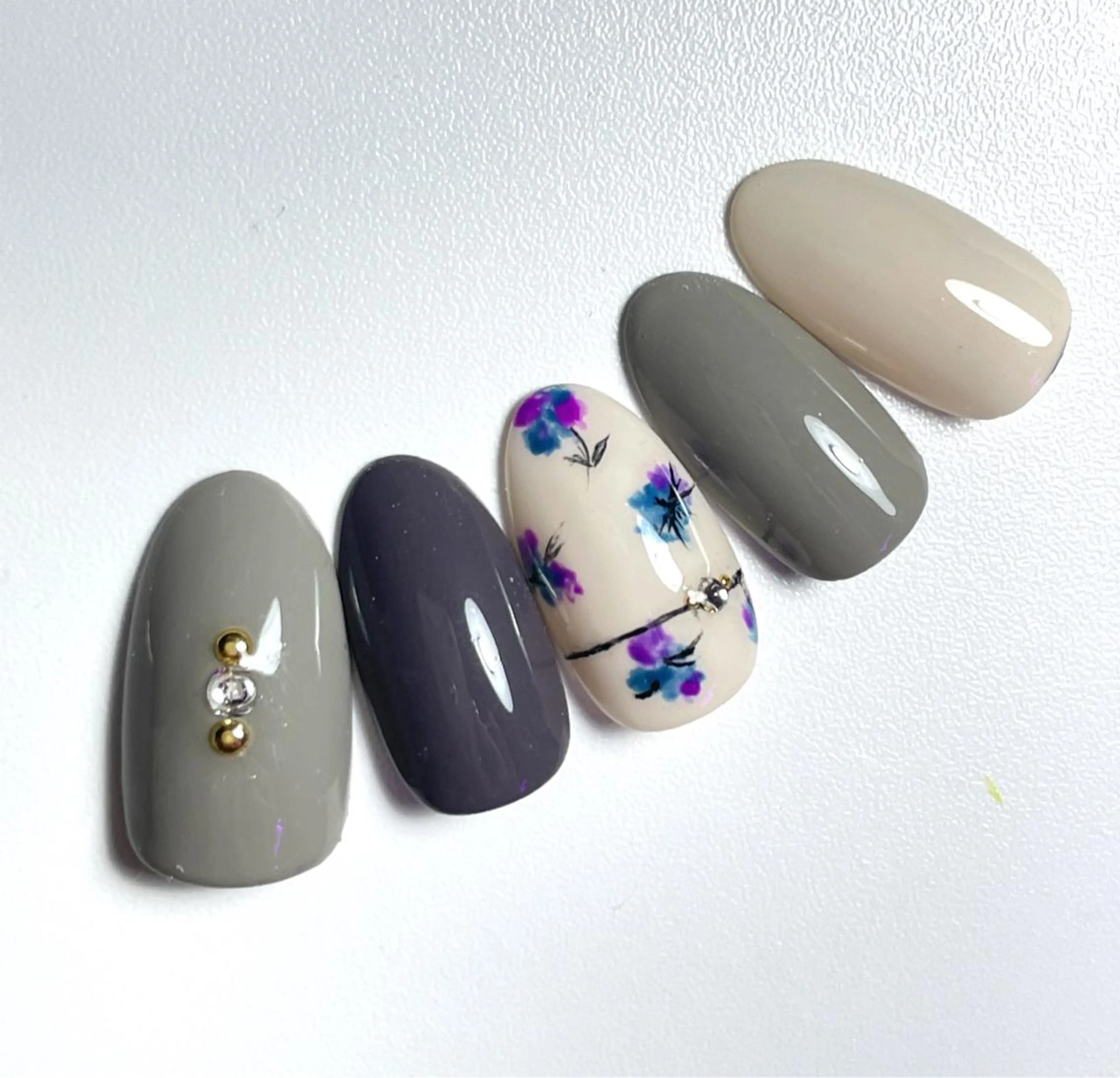 カラー ネイル アートネイル フラワーネイル Chérinail 爪のお手入れのネイルデザイン