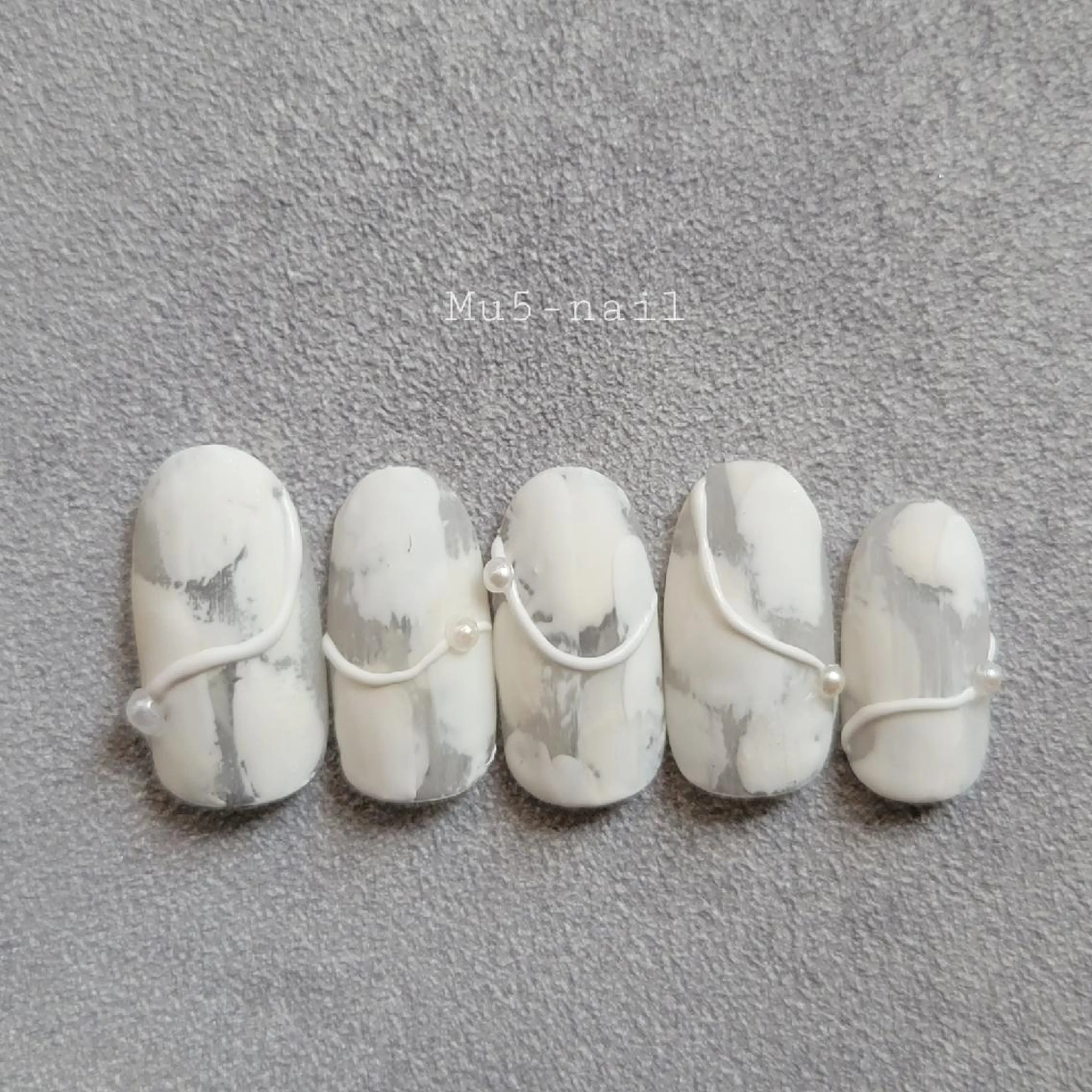 ネイル 春ネイル ホワイト MU5-nail 金山ネイルサロンのネイルデザイン