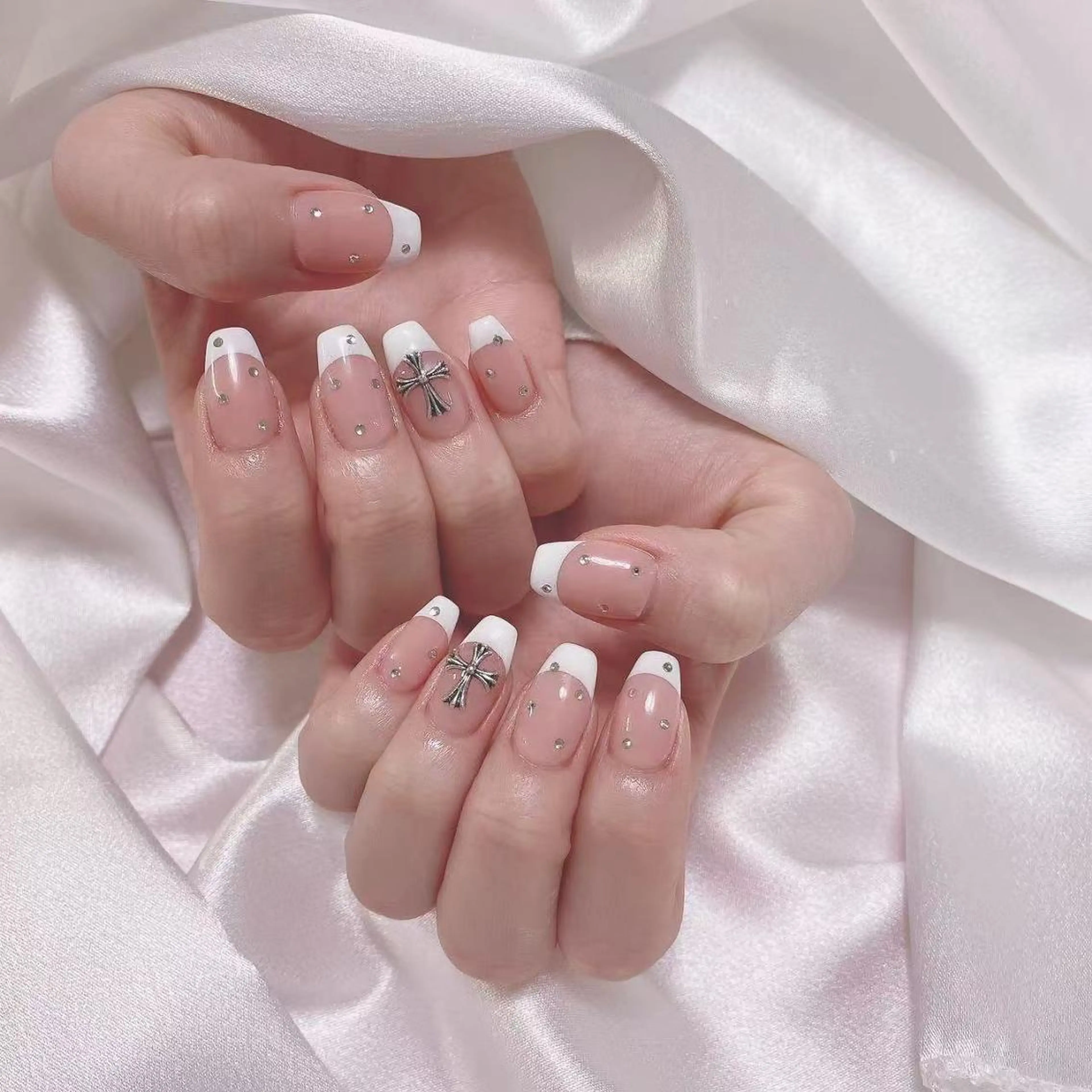 ネイル ジョリ En 💞🦋のネイルデザイン