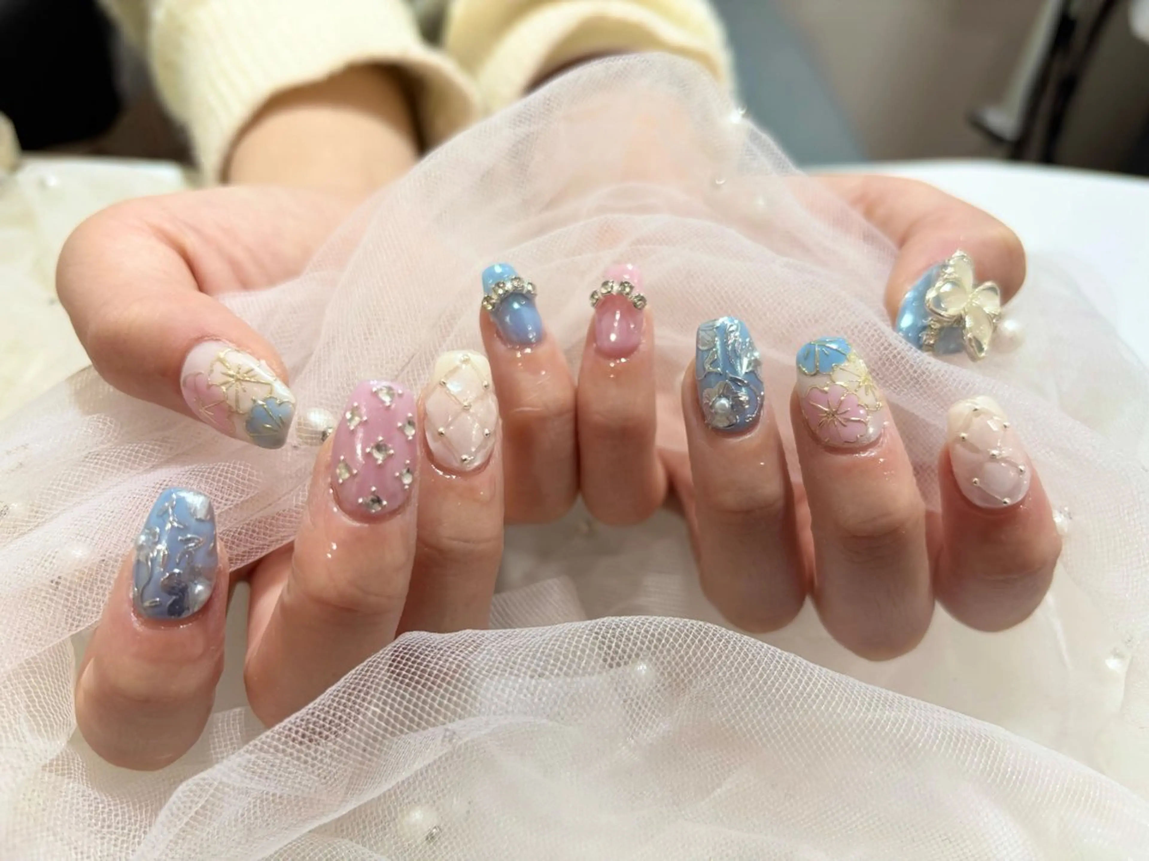 ネイル _WHITE+ 南海難波店のネイルデザイン