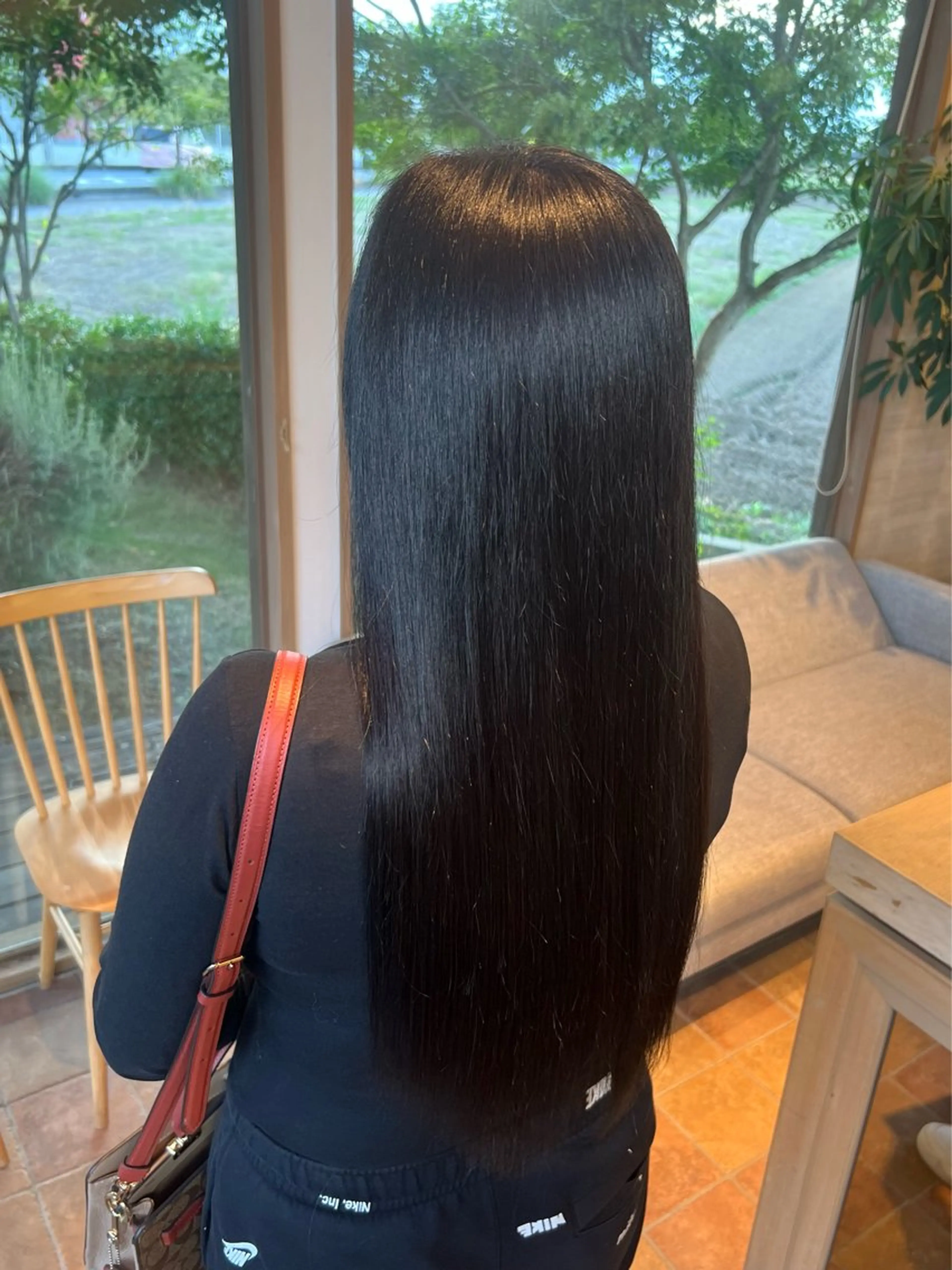 カラー 新居 孝姫のヘアスタイル