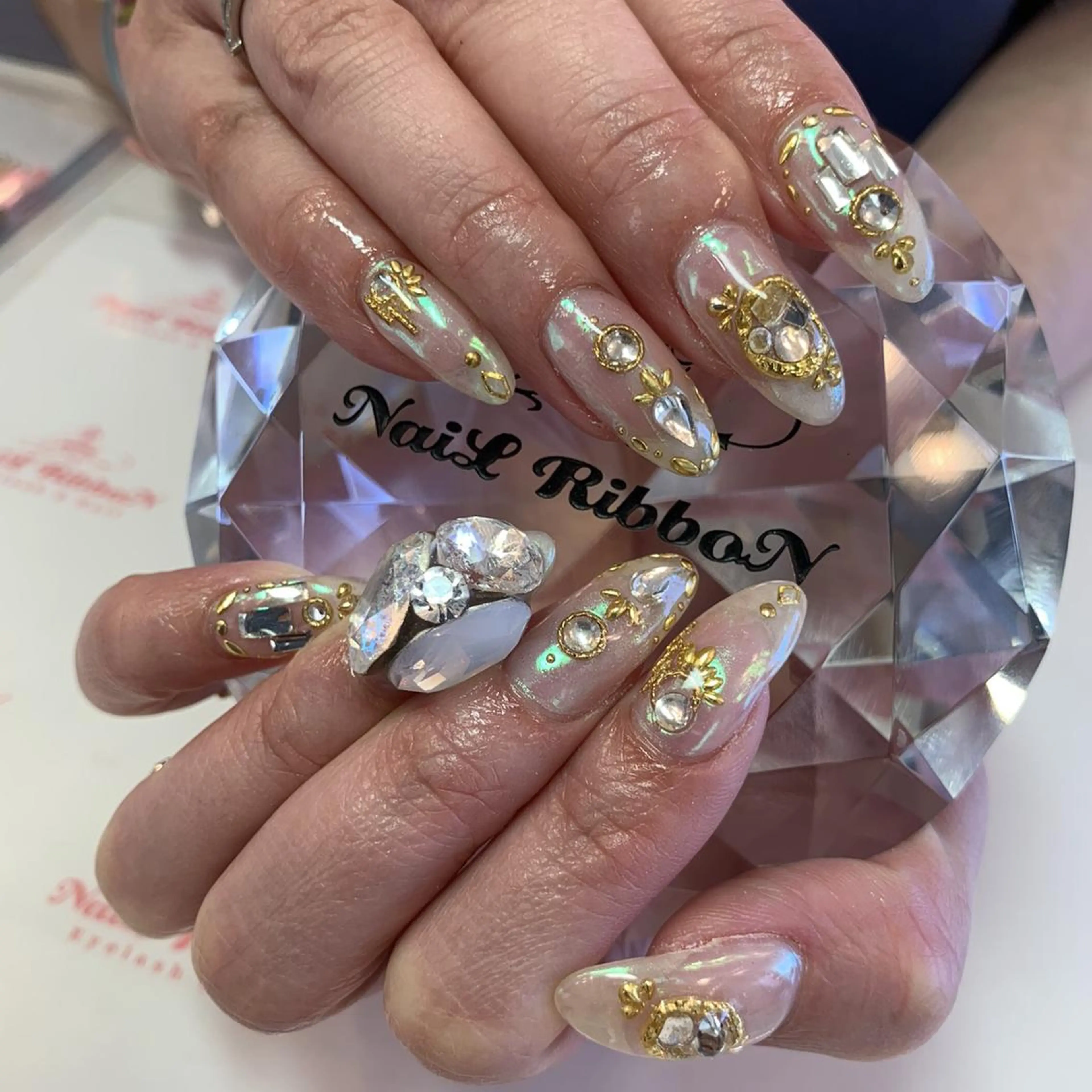 ネイル ネイルリボン 受付スタッフのネイルデザイン