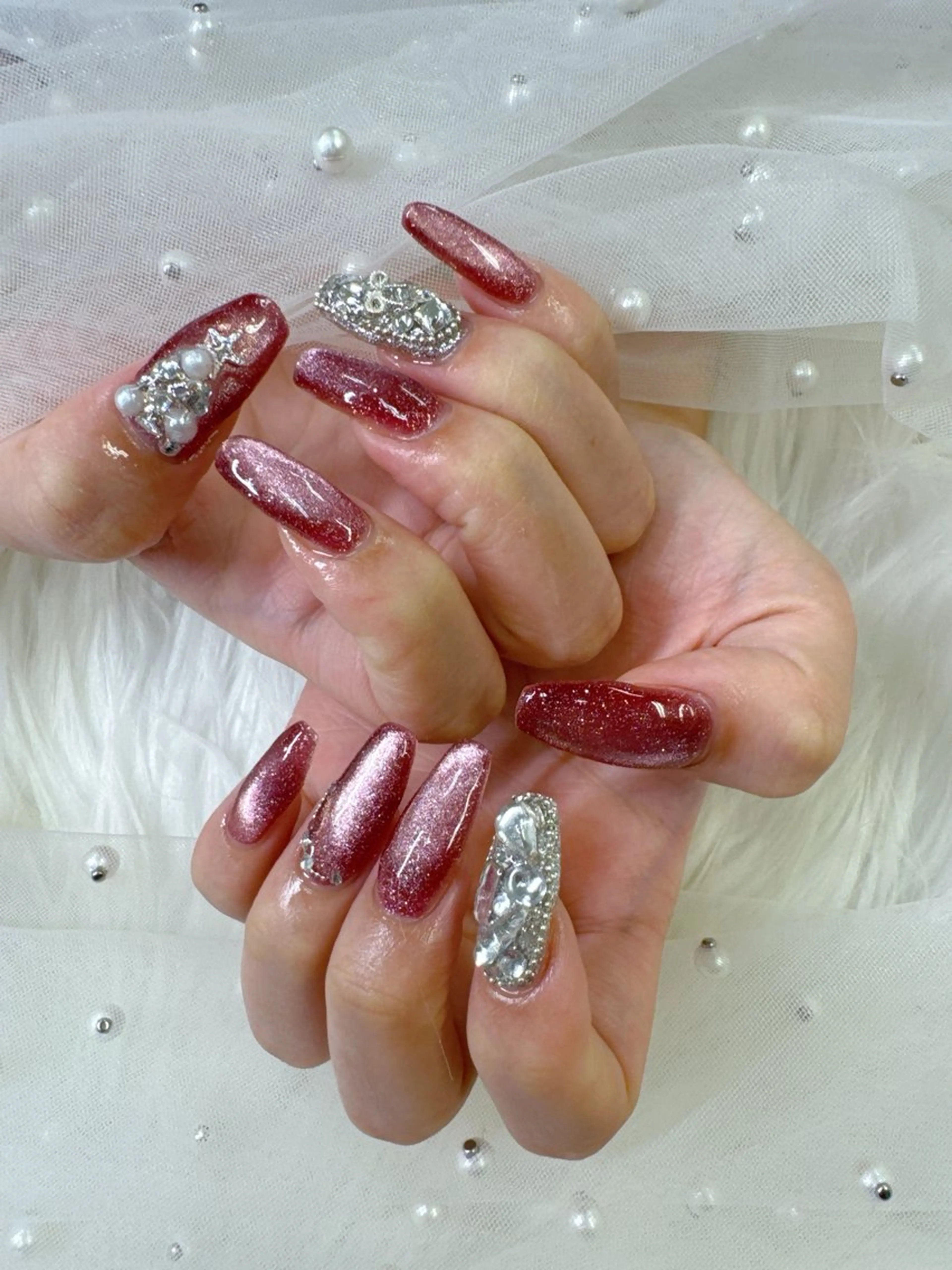 ネイル ボルドー 長さ出し ジェルネイル キラキラネイル ロングネイル ハンドネイル Queeens nailのネイルデザイン