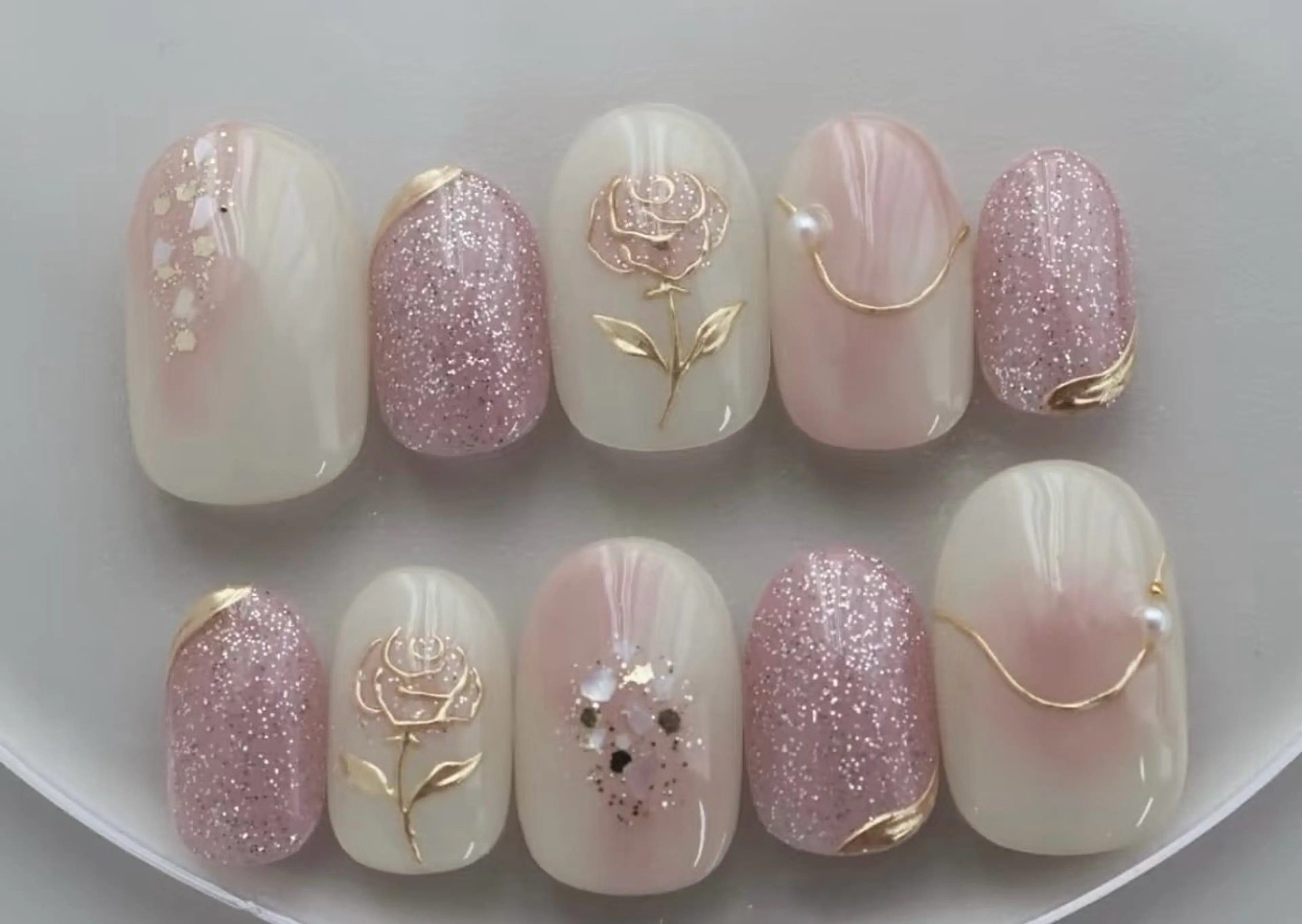 ネイル 高木 維麗絲のネイルデザイン