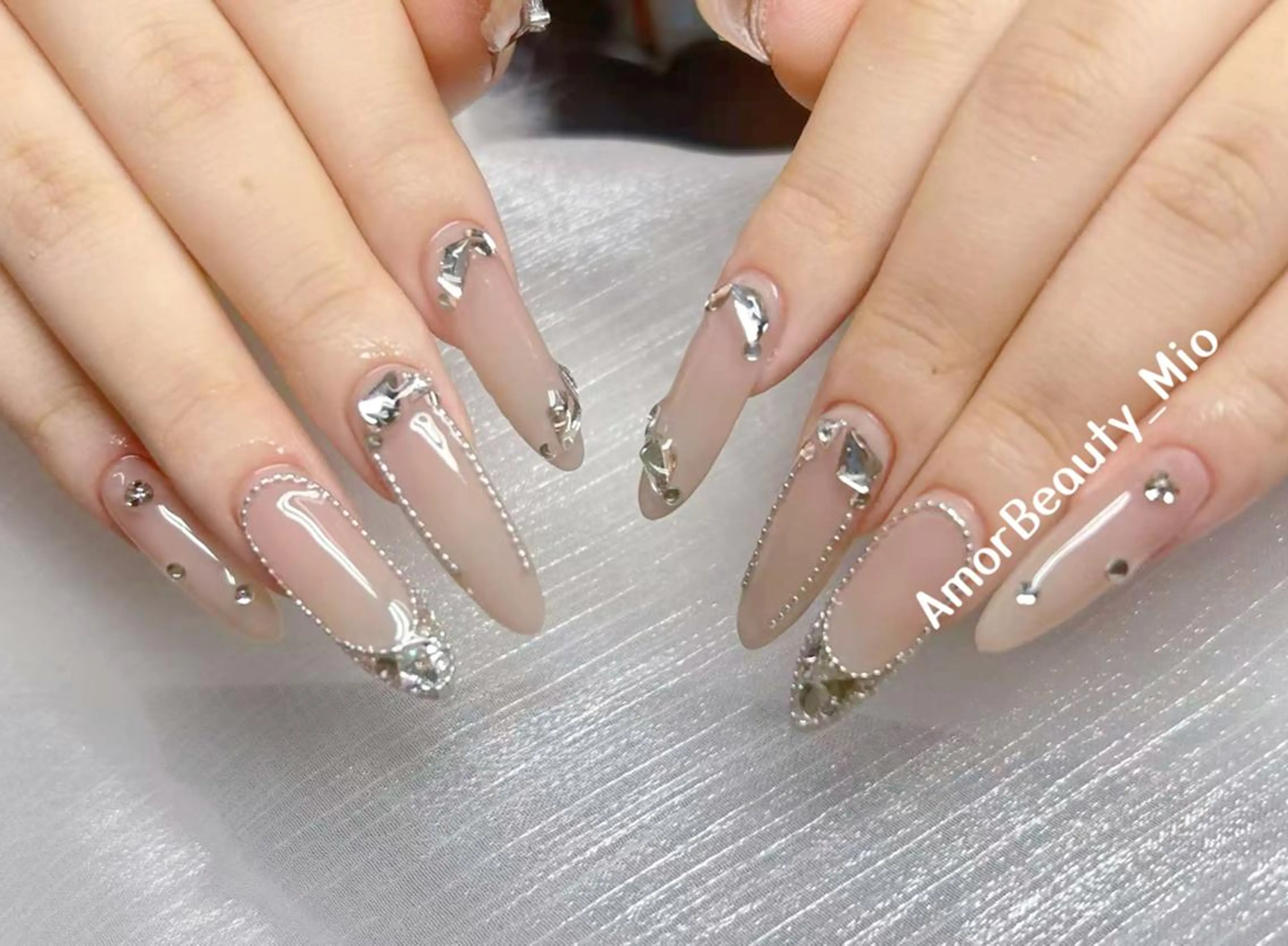 ネイル ハンドネイル ハンドケア Mio AmorBeautyのネイルデザイン