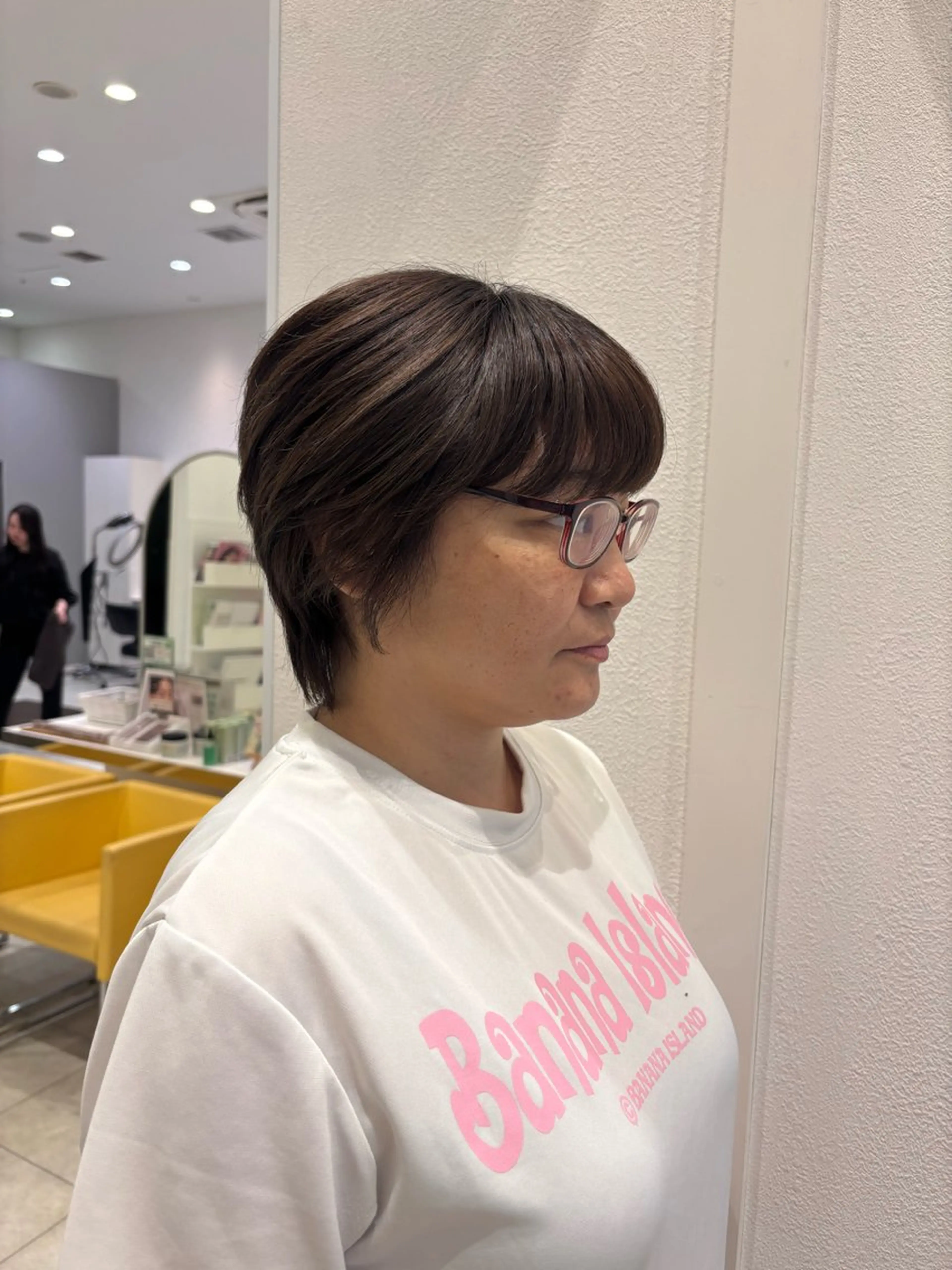 ショート レイヤーカット カット 🩶米澤 美月🩶のヘアスタイル