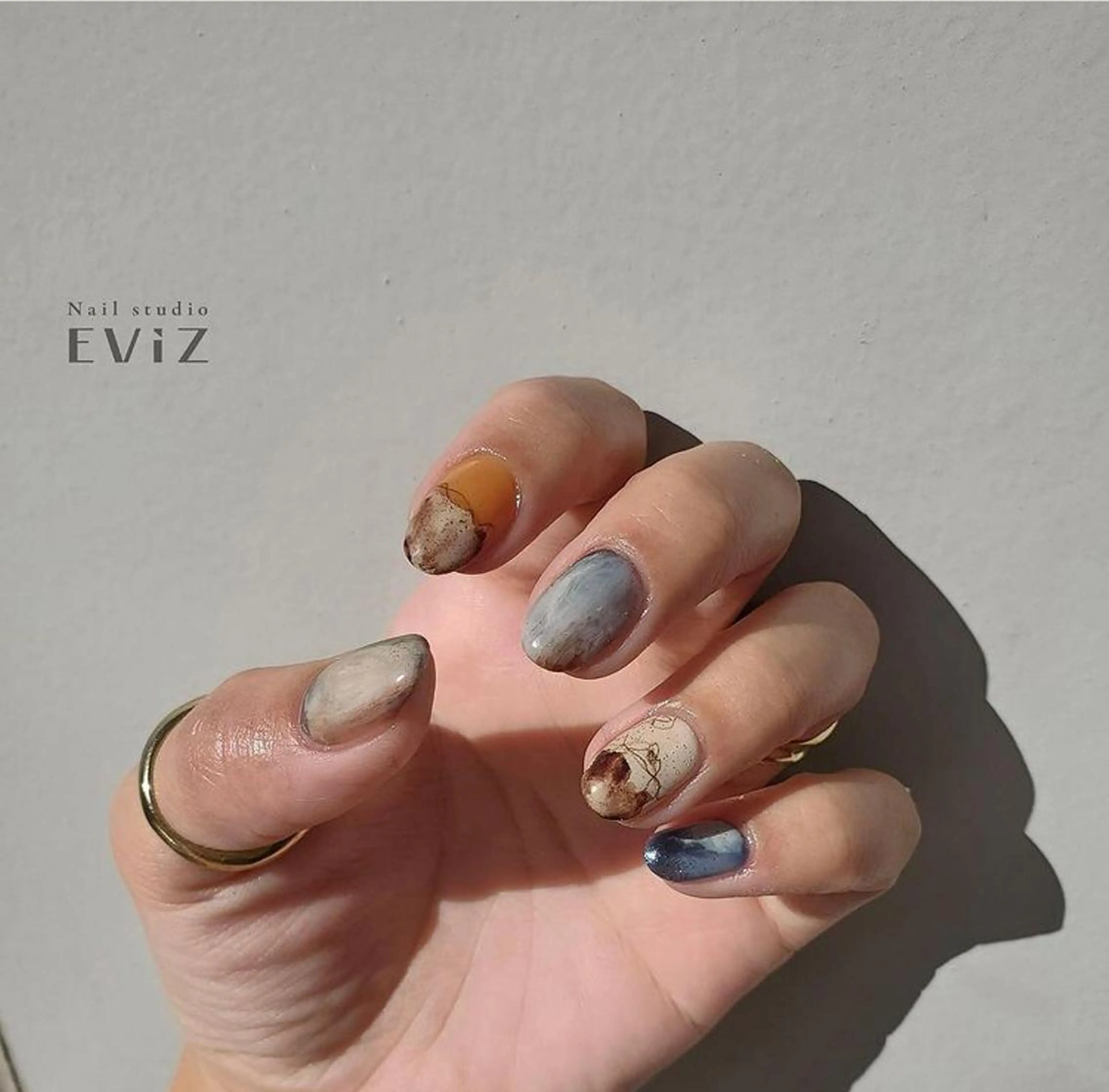 ネイル nailstudio eviz新宿店のネイルデザイン
