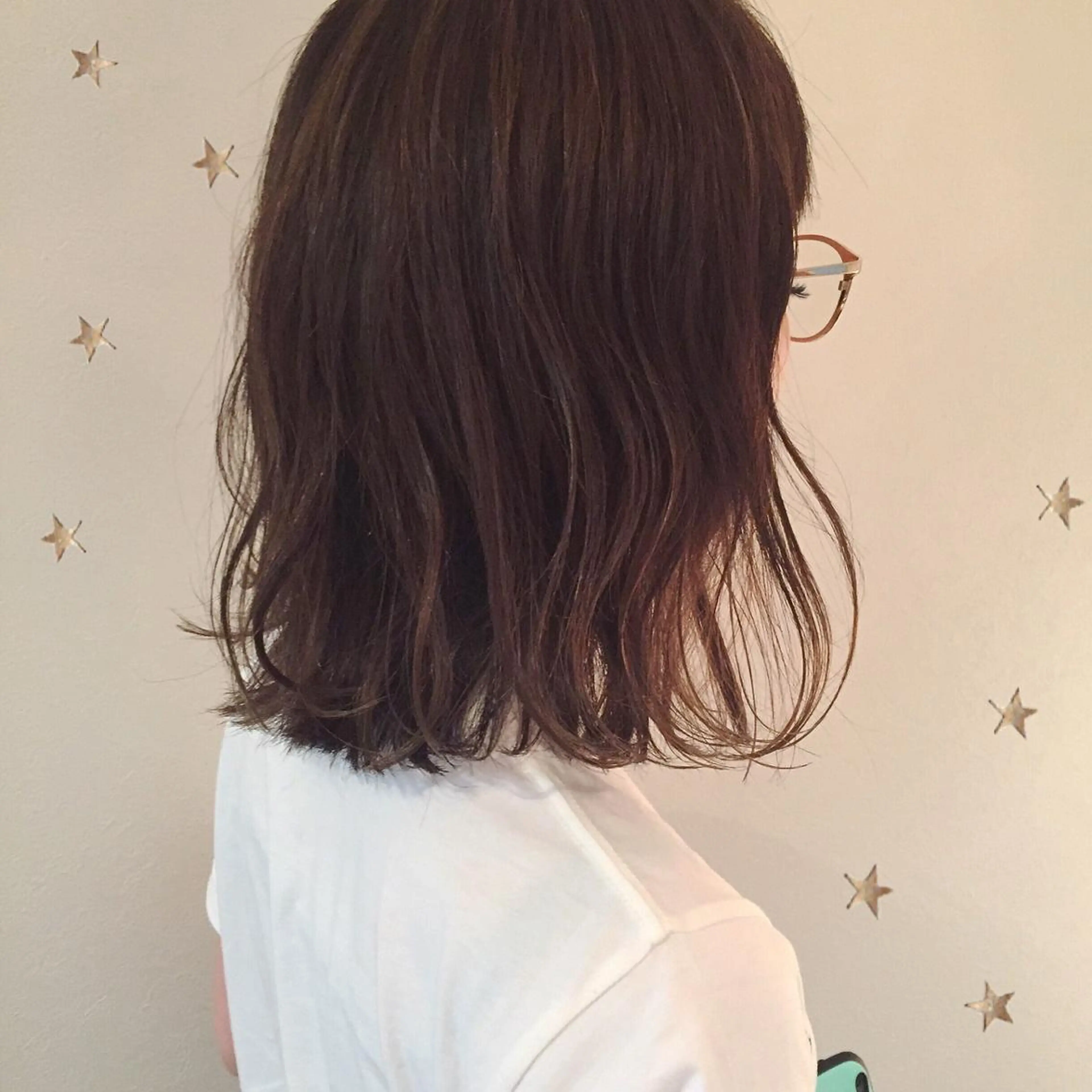 ミディアム ハイライト 市川 千夏のヘアスタイル