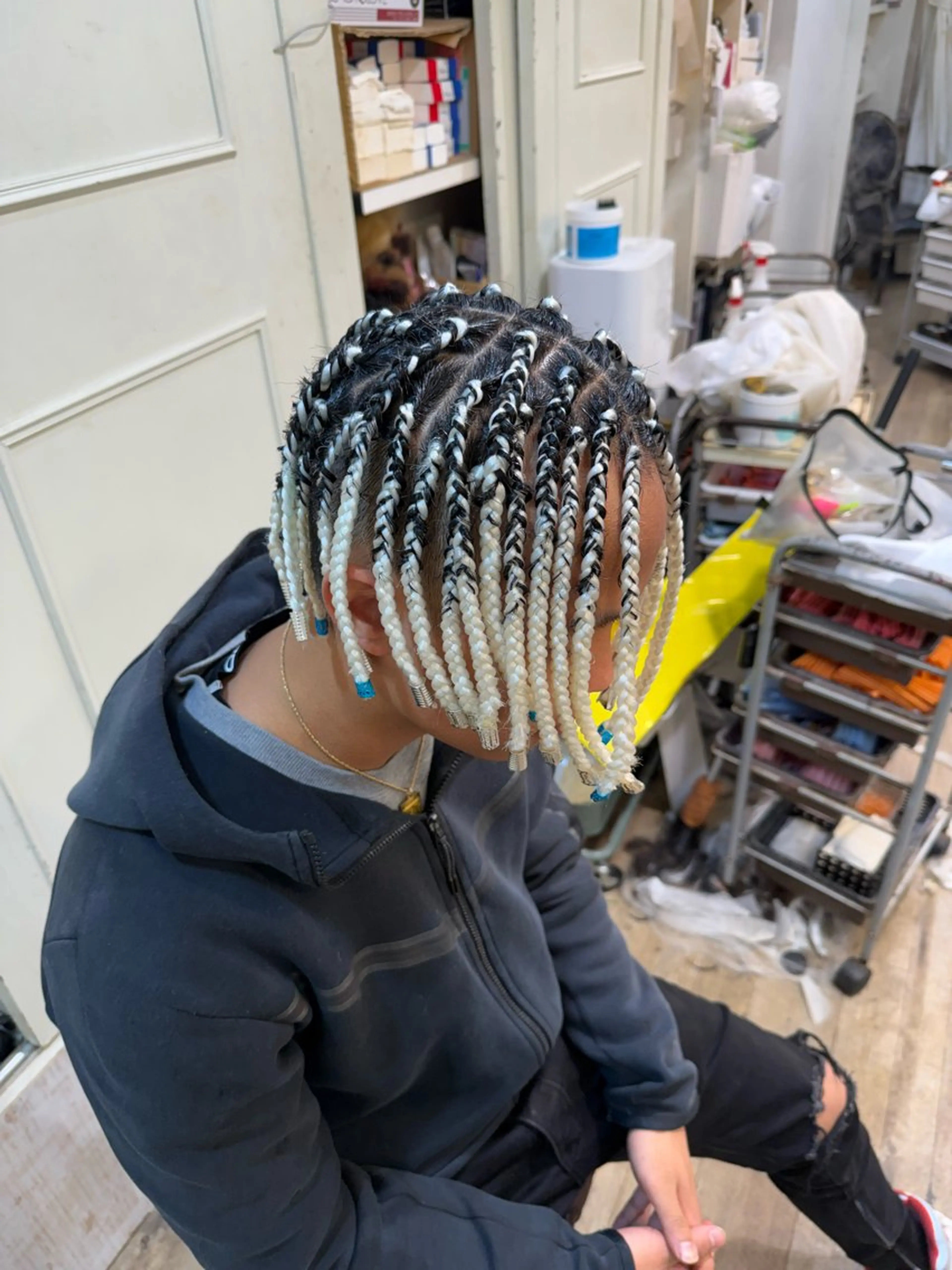 ミディアム エクステ コーンロウ／ドレッド 浅賀晟弥のヘアスタイル