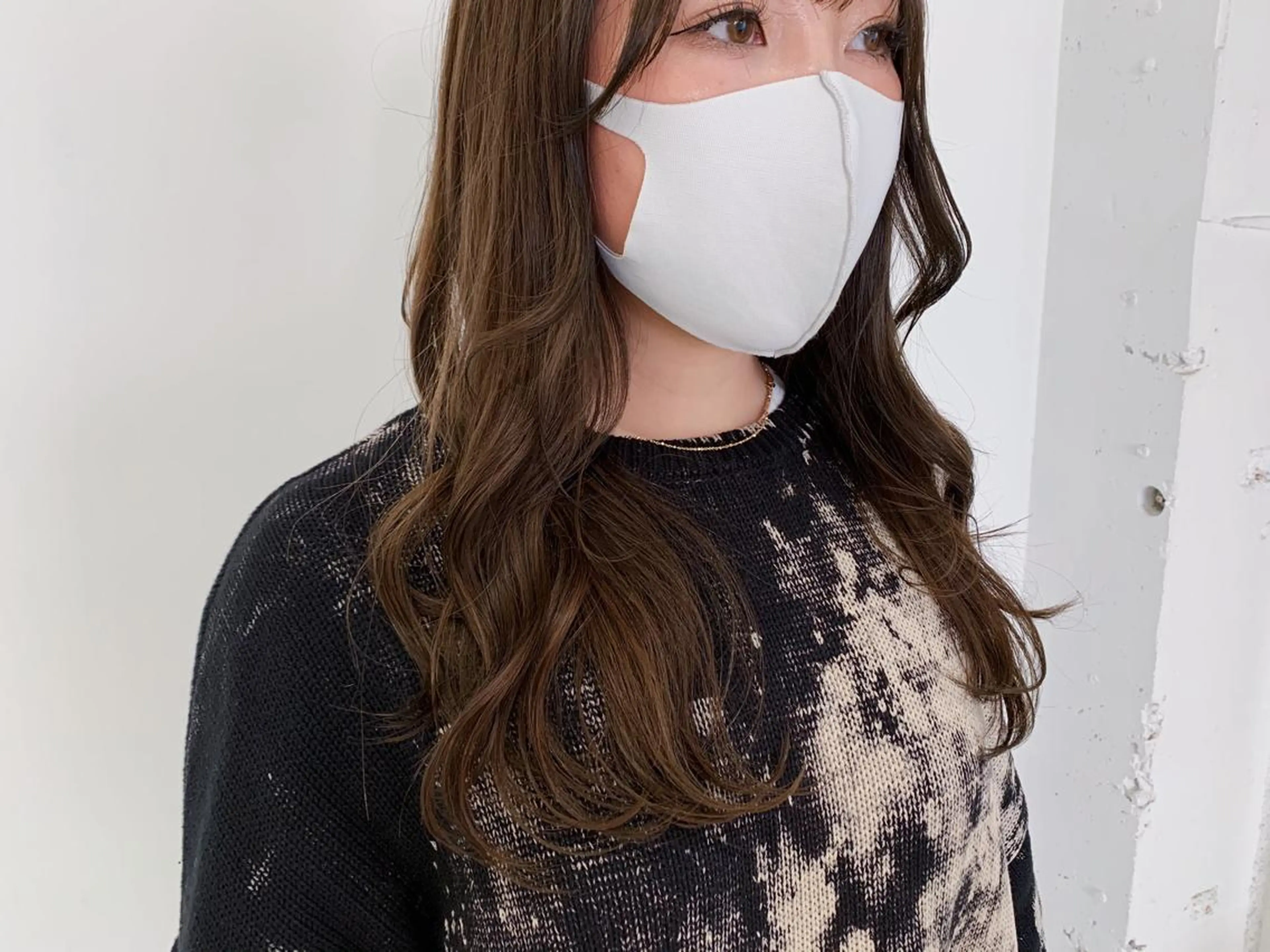 セミロング カラー タカハシ ハヤトのヘアスタイル
