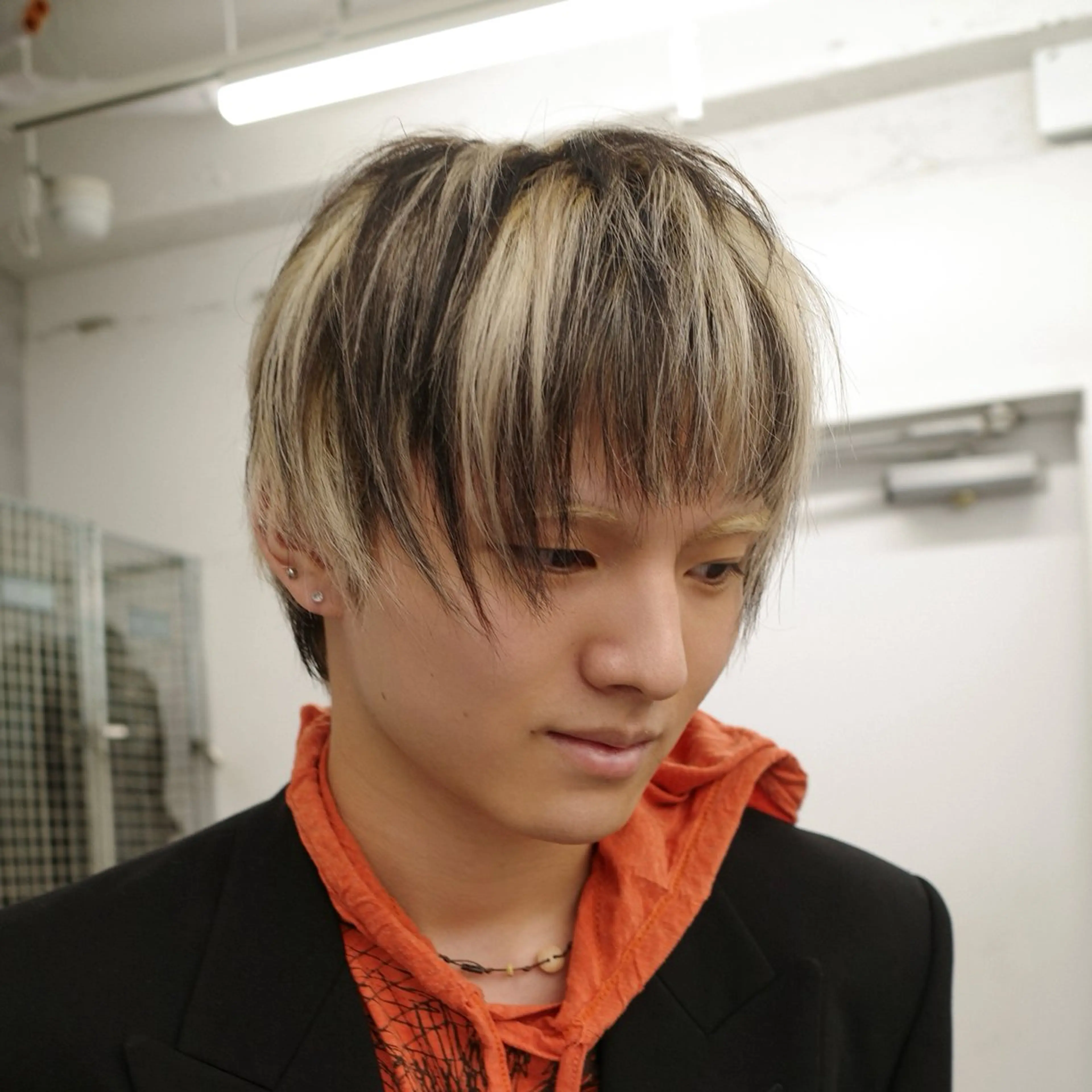 カラー メンズ ヘアカラー メンズハイライト／ メンズブリーチカラーのヘアスタイル