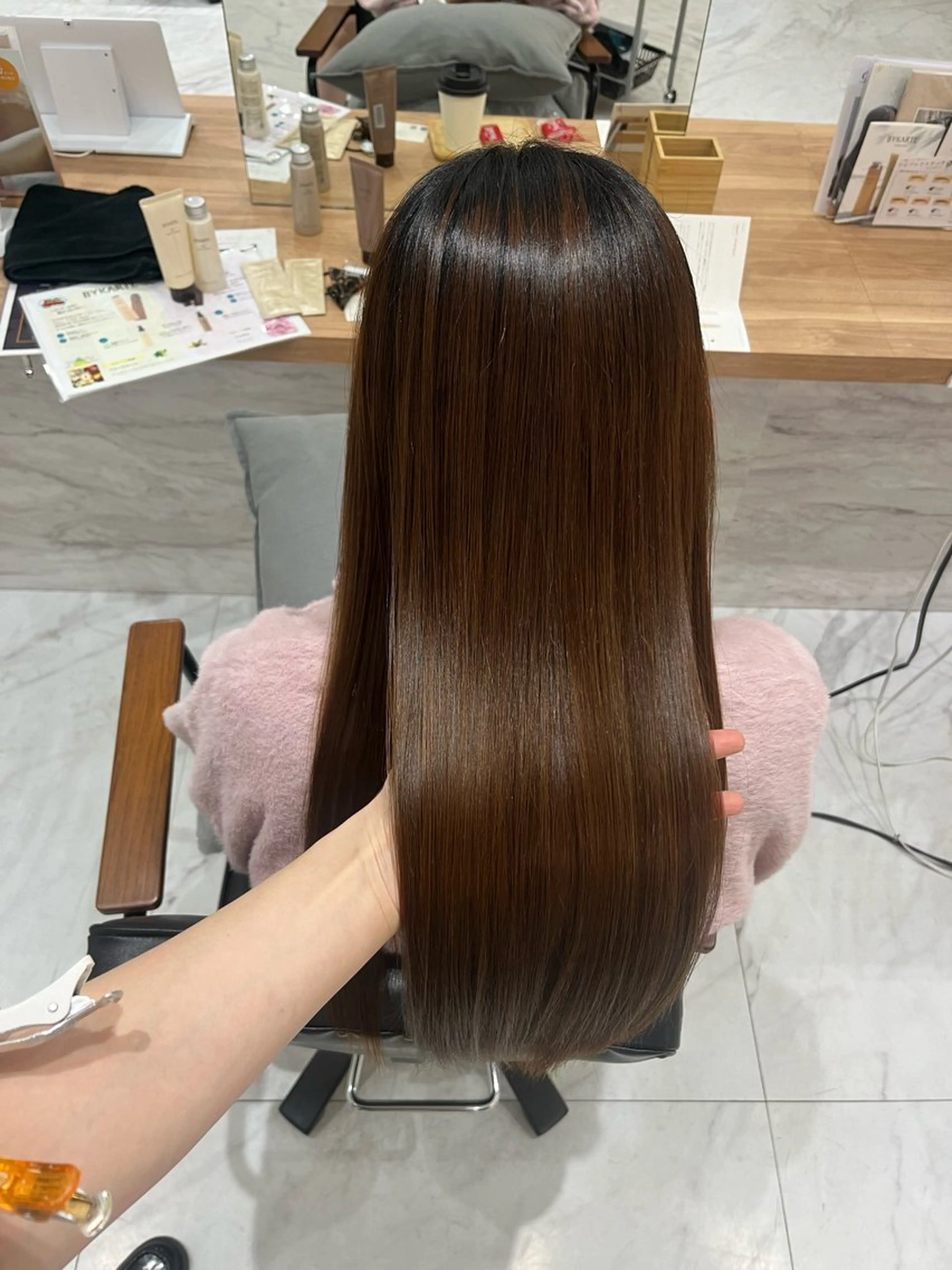 ロング yuzu 艶カラー/夙川のヘアスタイル