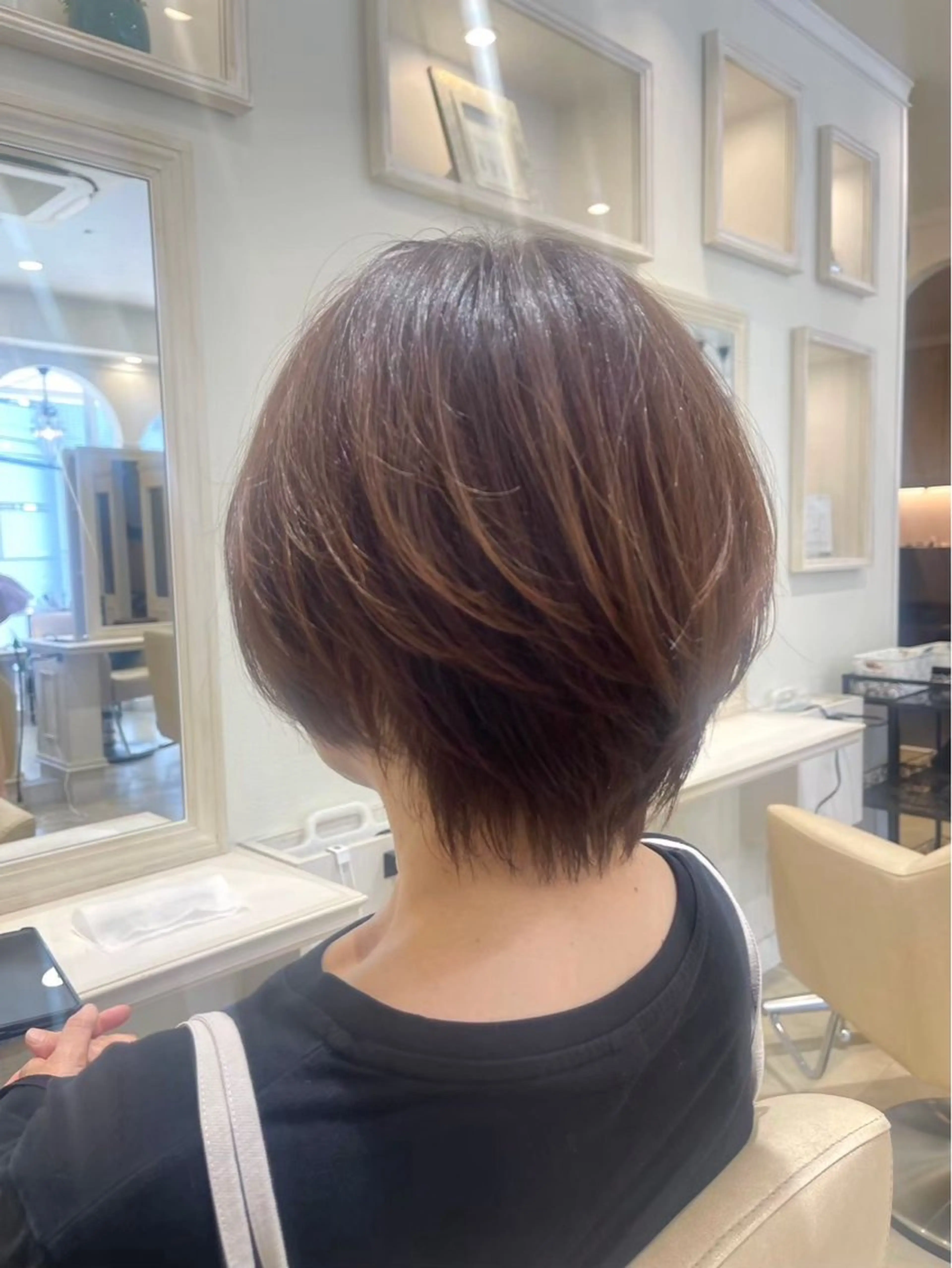 ショート amie by afloatのヘアスタイル