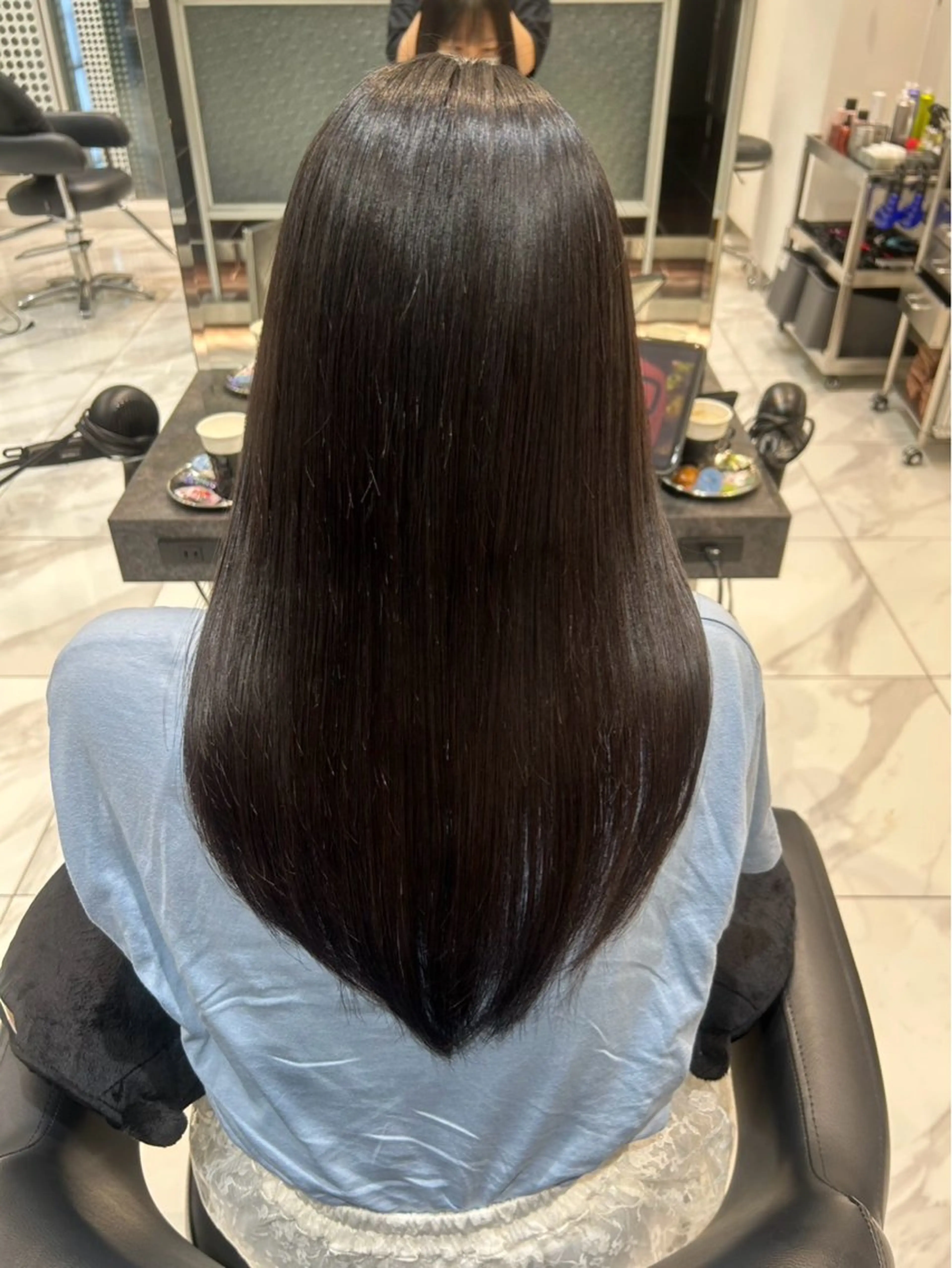 セミロング 縮毛矯正 トリートメント oto／透明感カラー /うる艶カラーのヘアスタイル