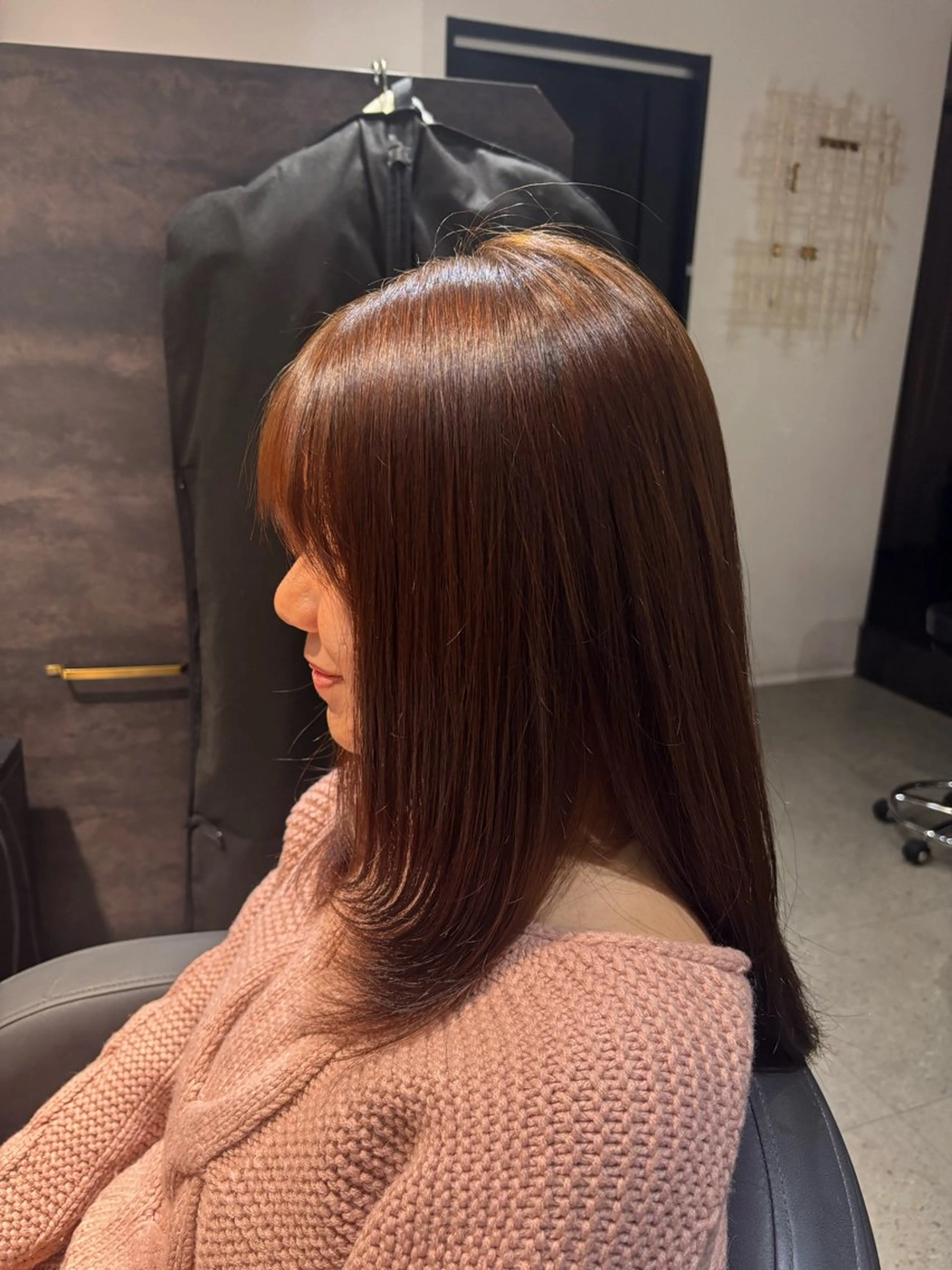セミロング カット ヘアカラー 佐々木 輝人のヘアスタイル