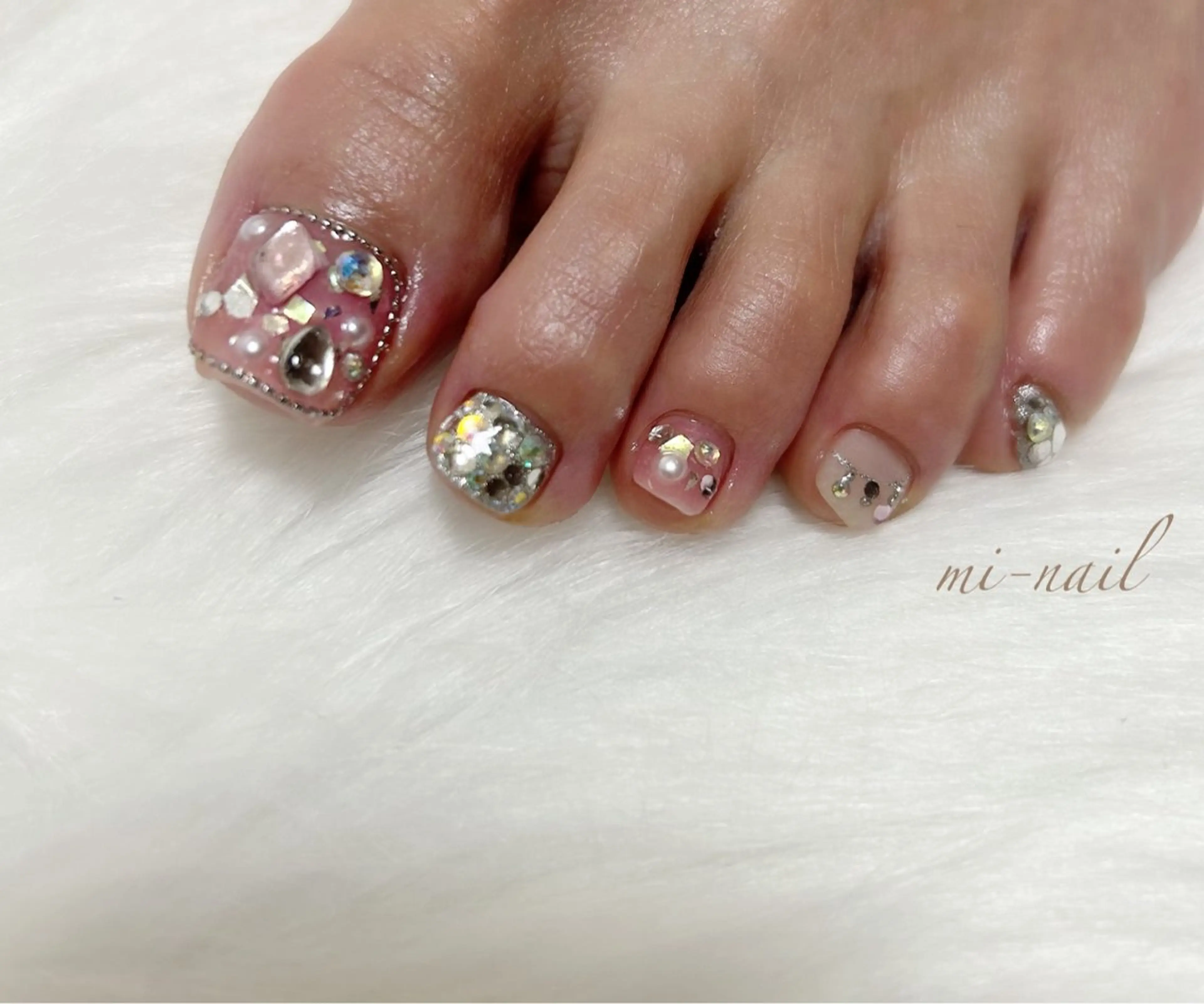ネイル フットネイル ..mi_nail..所属・..mi-nail ..のネイルデザイン