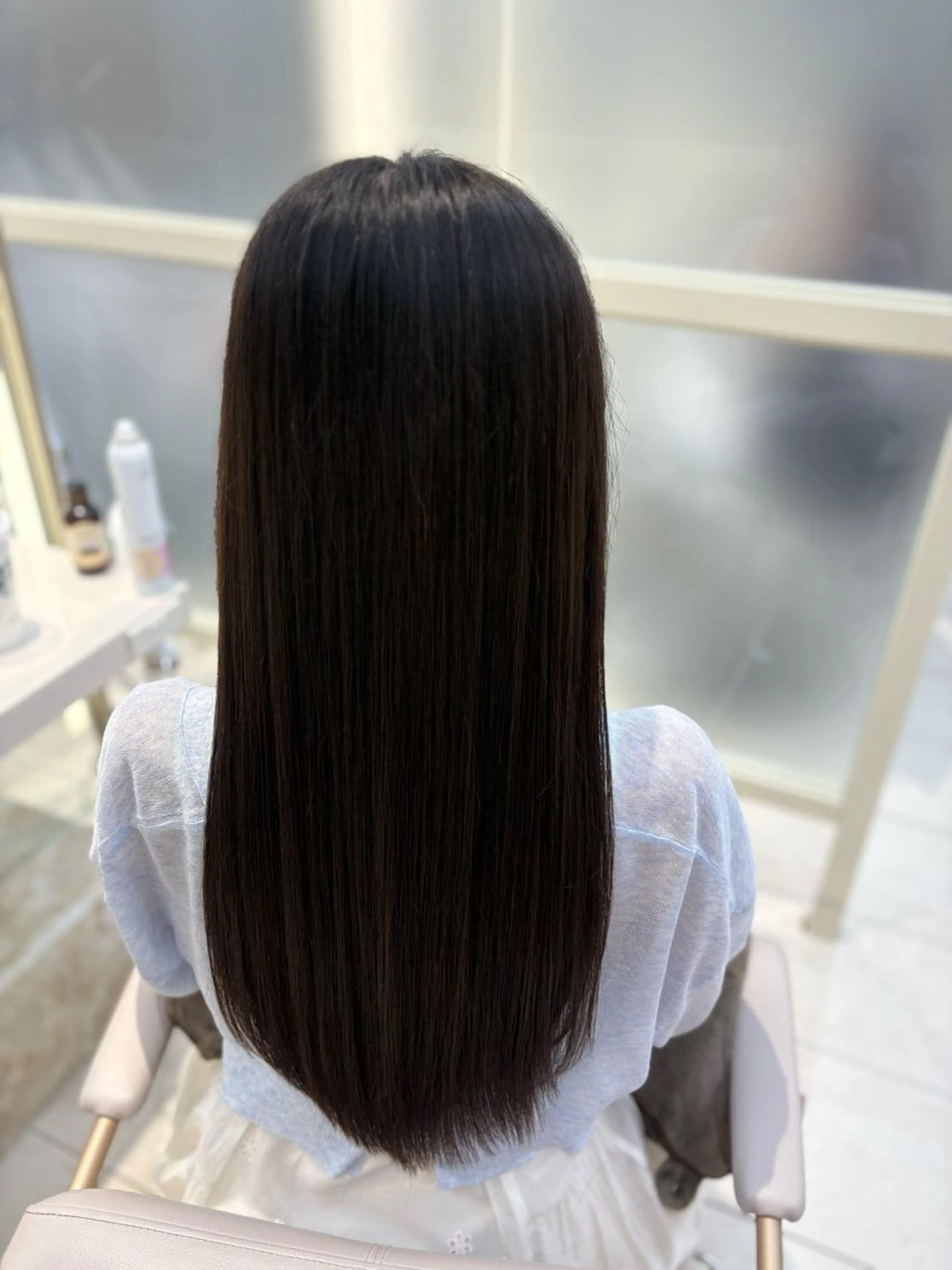 ロング ヘアカラー トリートメント 牧 友梨亜のヘアスタイル