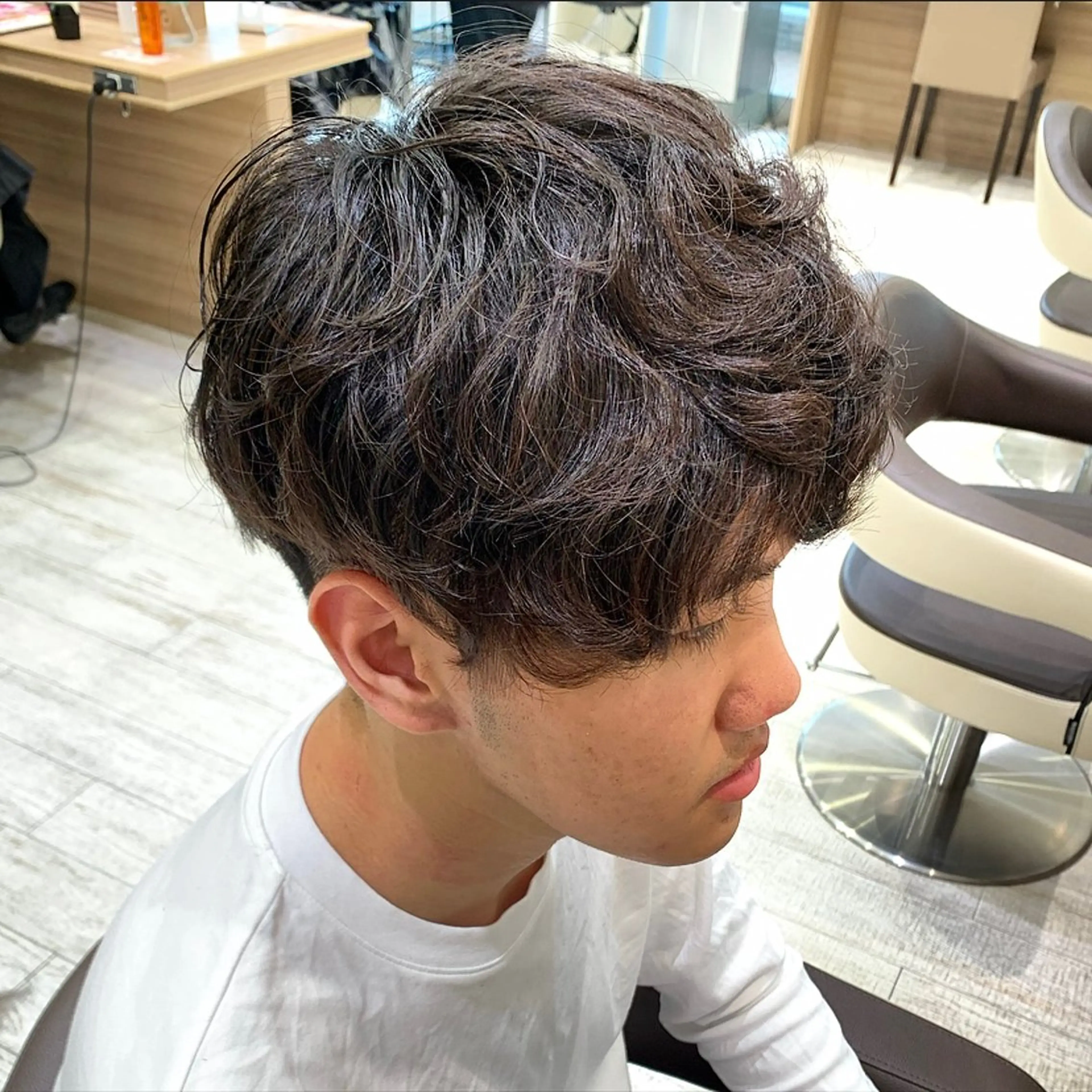 パーマ メンズ 遠藤姫花 𝒂𝒔𝒉草加𓂃のヘアスタイル