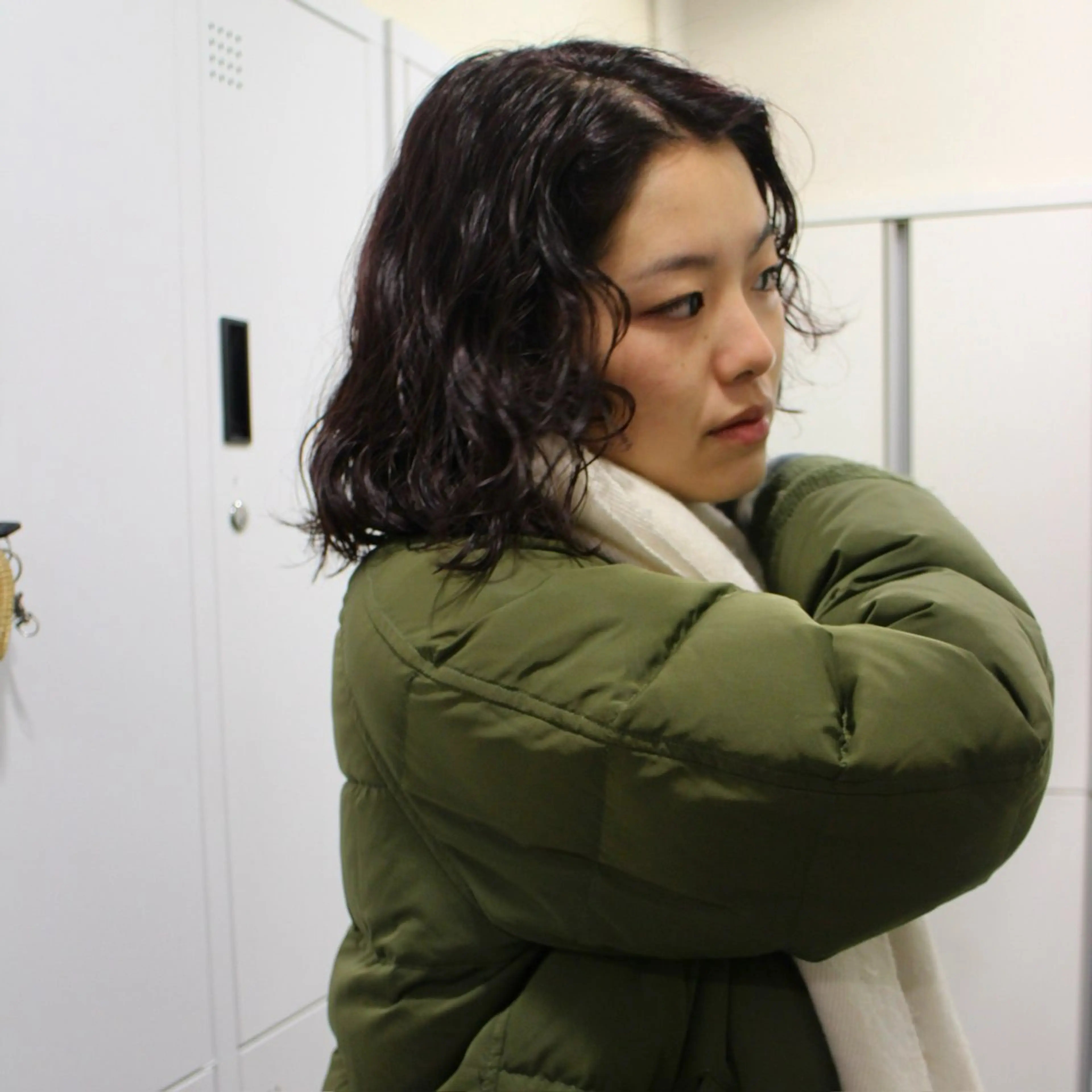 ミディアム カラー パーマ ミディアムパーマ カーリーパーマ/ 透明ｶﾗｰ/MIKUのヘアスタイル