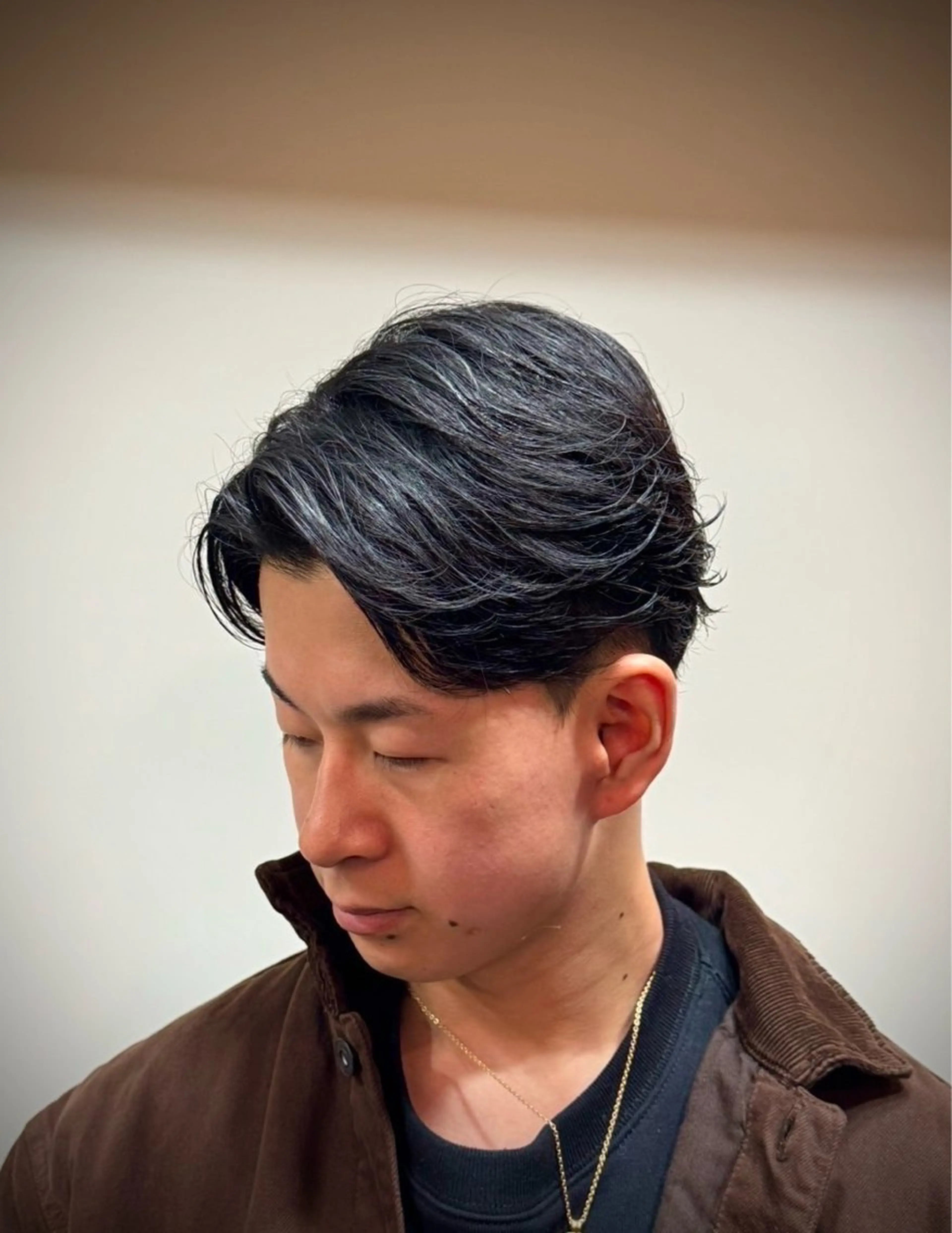 ショート 岡本 佳久のヘアスタイル
