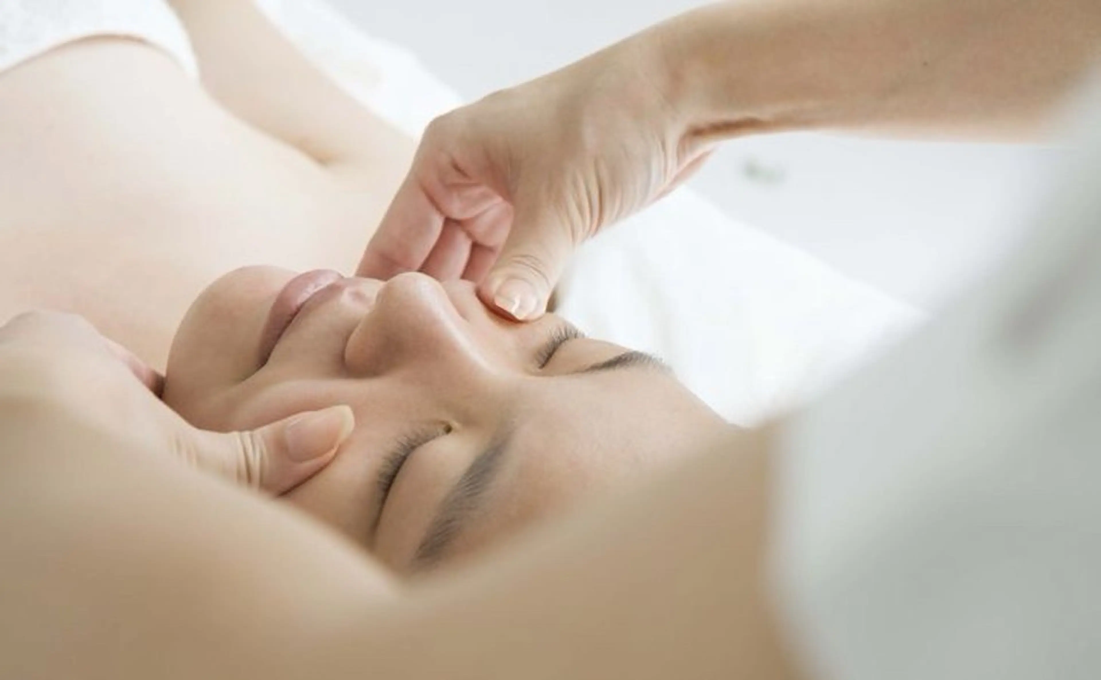 眉毛/小顔/ハーブ 🌼hikaruの眉毛・アイブロウイメージ