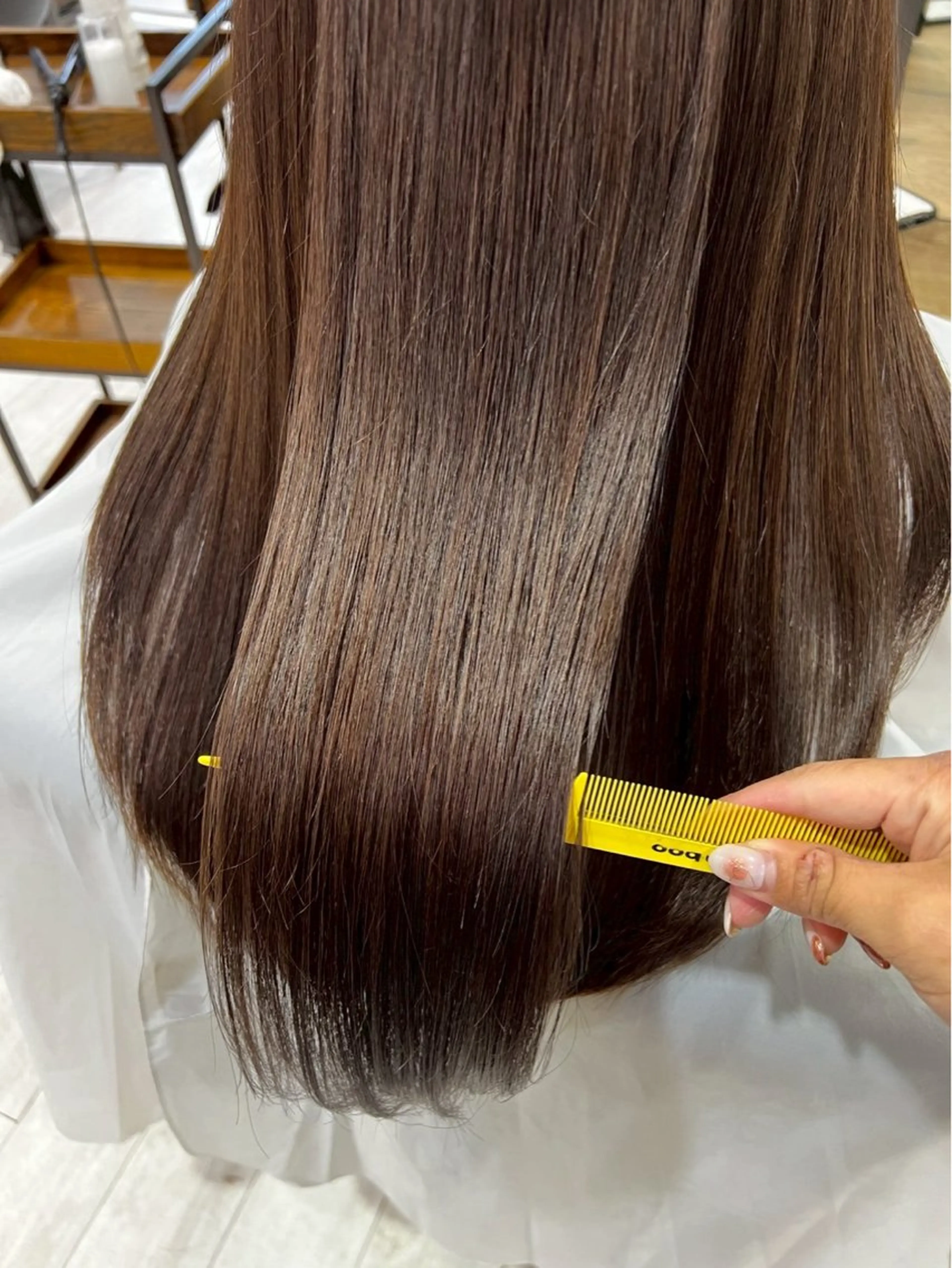 ロング 尾崎 虹美のヘアスタイル