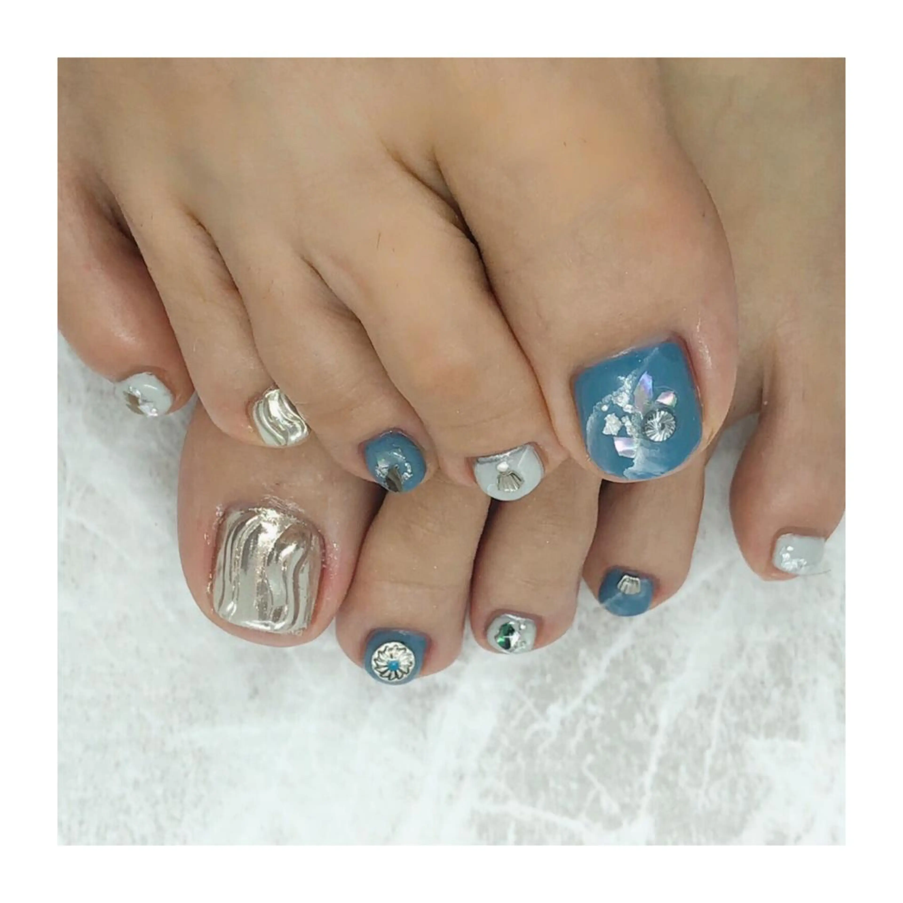 ネイル ブルー フットネイル Nailsalon -Aのネイルデザイン