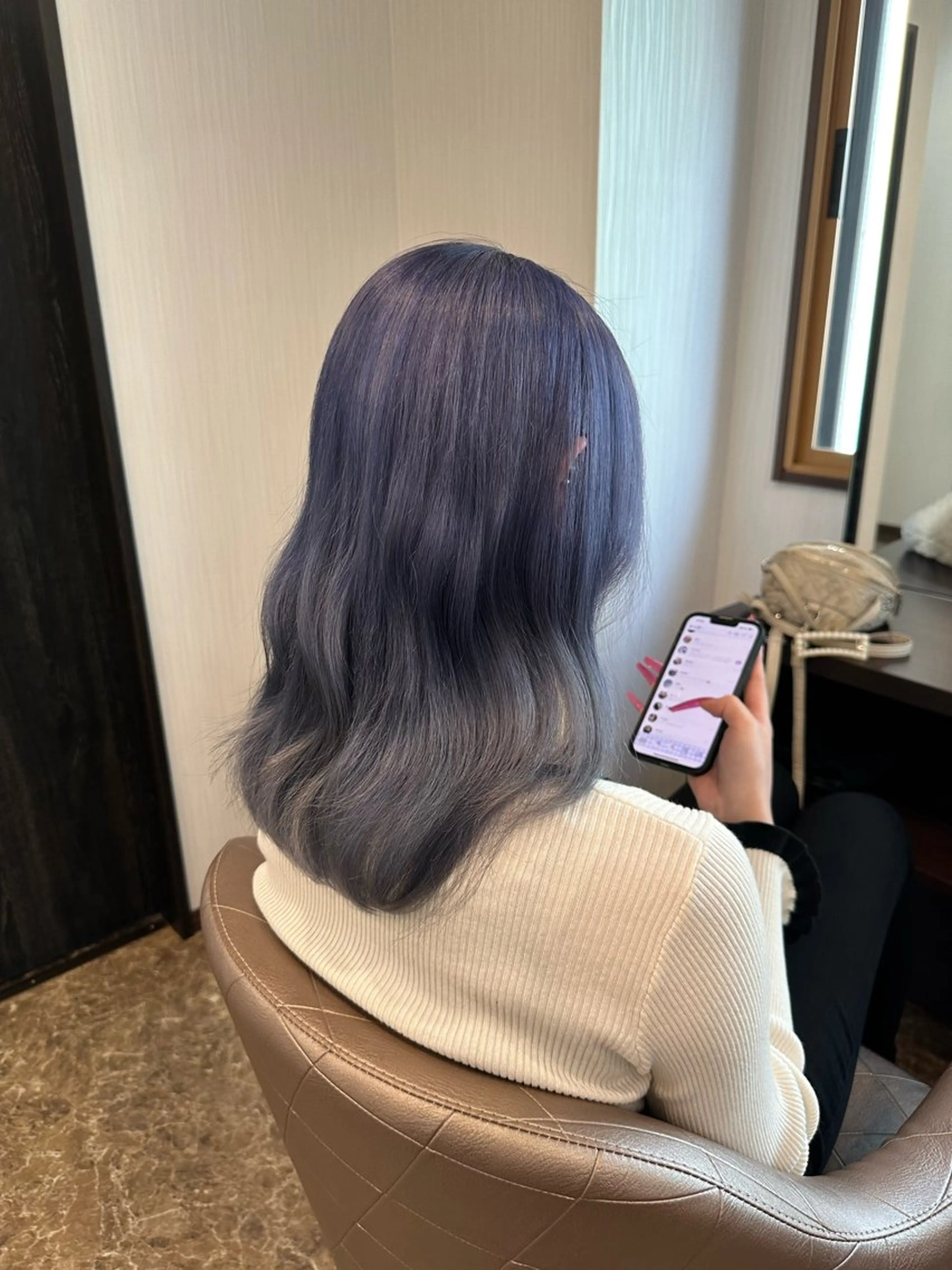 ミディアム TOMOMI /フロレゾンのヘアスタイル