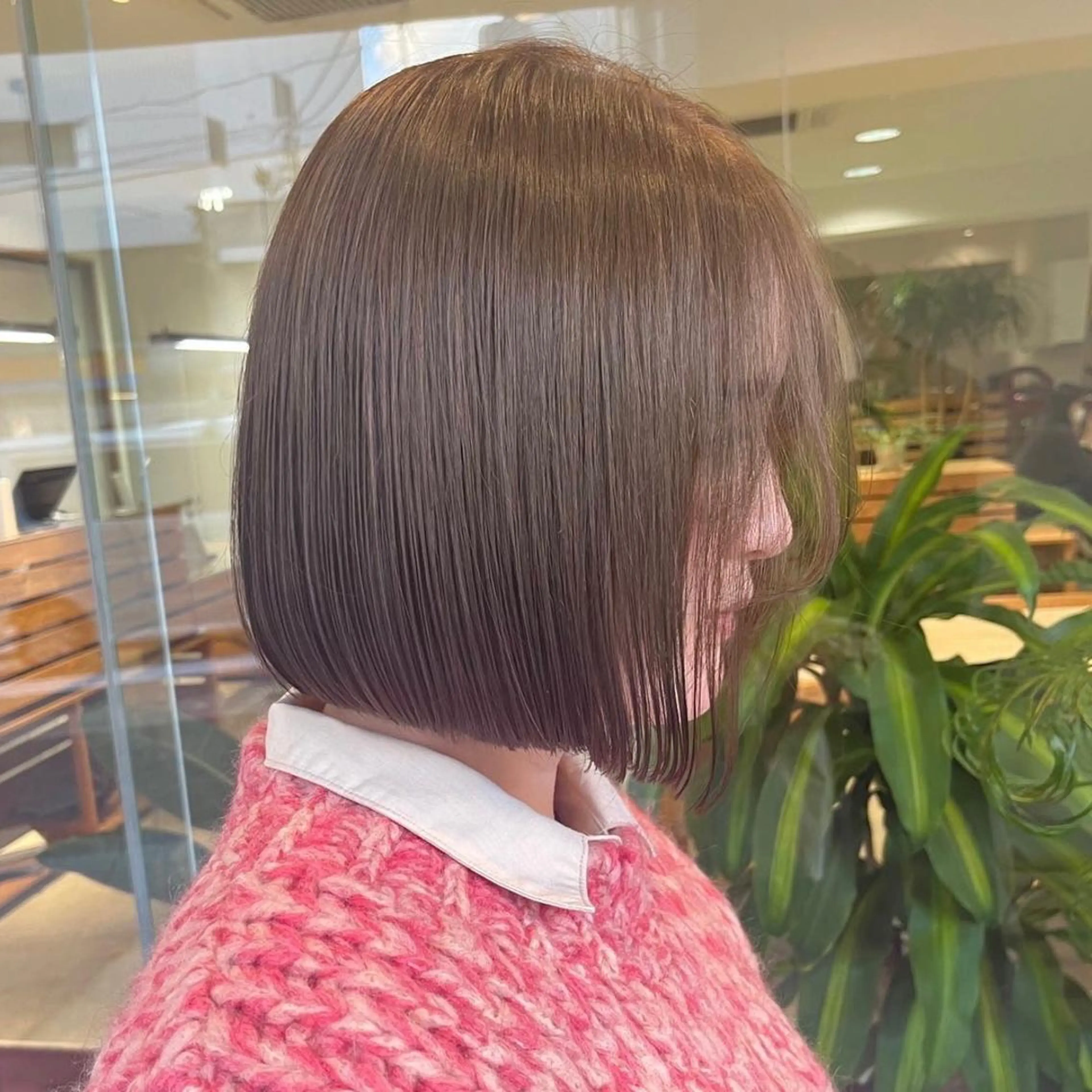 ショート カラー コバヤシ リョウのヘアスタイル