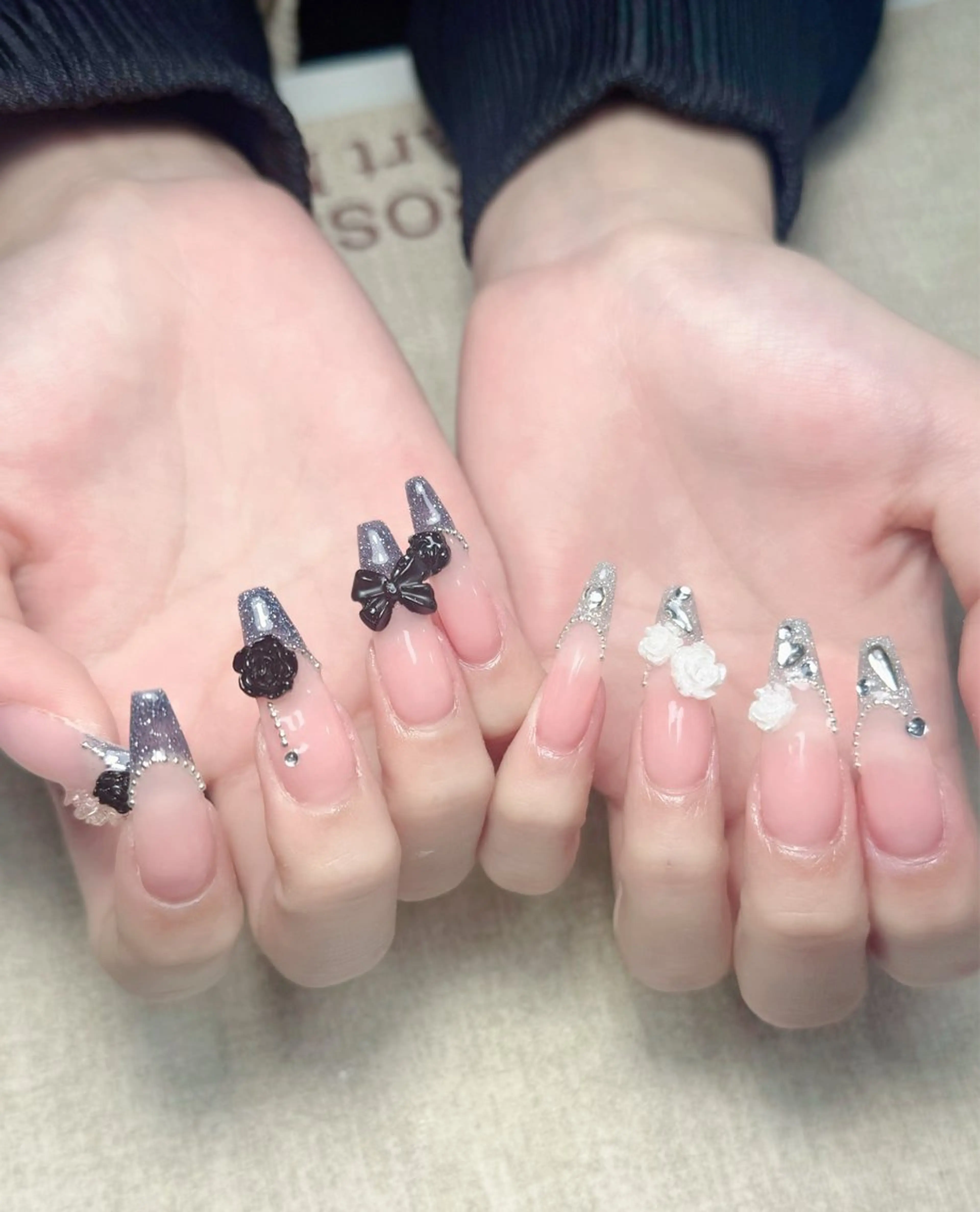 ネイル ハンドネイル ハンドケア いちご ちゃんのネイルデザイン