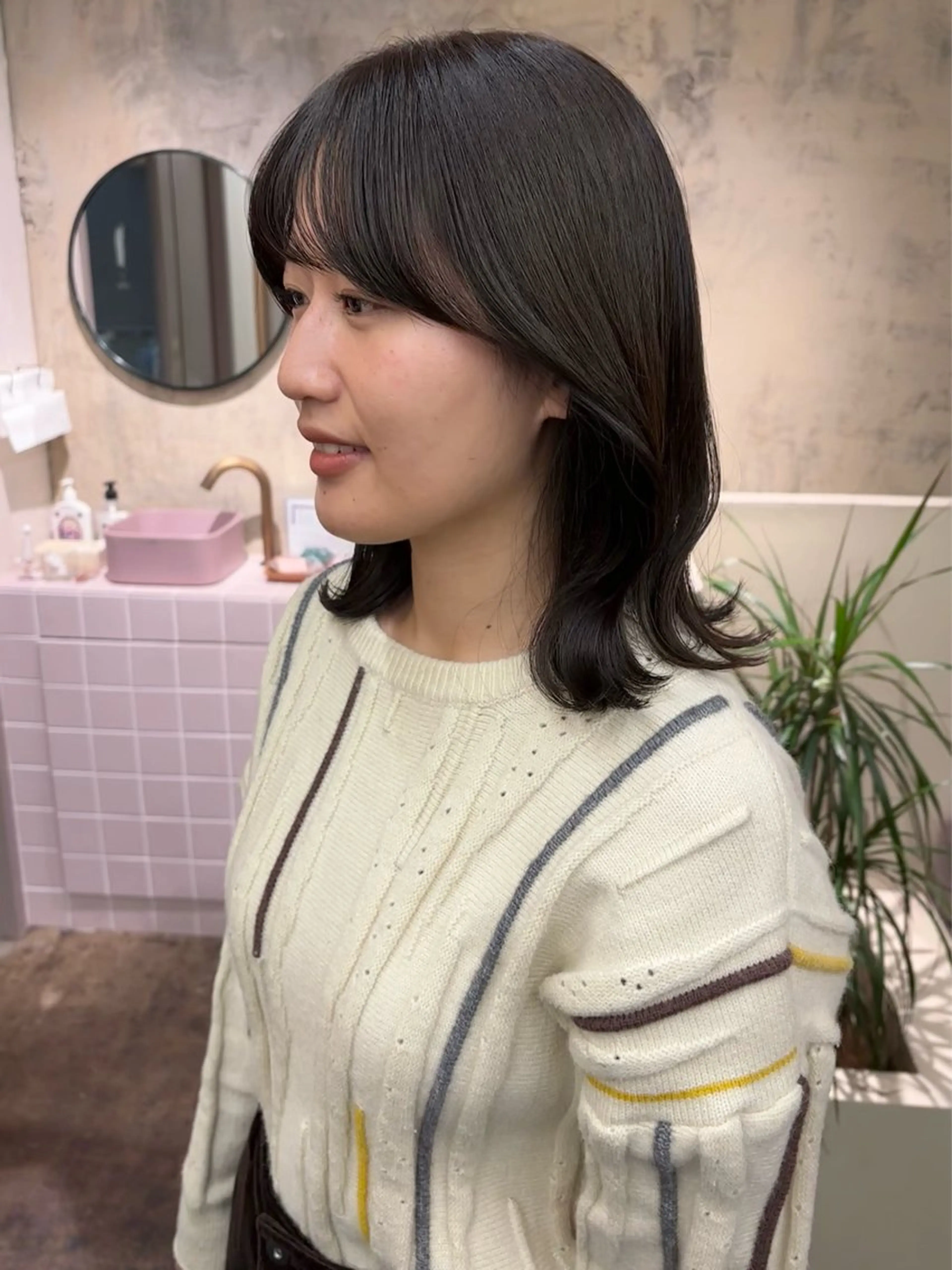 ミディアム カラー 顔周りカット カット ヘアカラー 美空🐇 レイヤー / 透明感カラー🩰のヘアスタイル