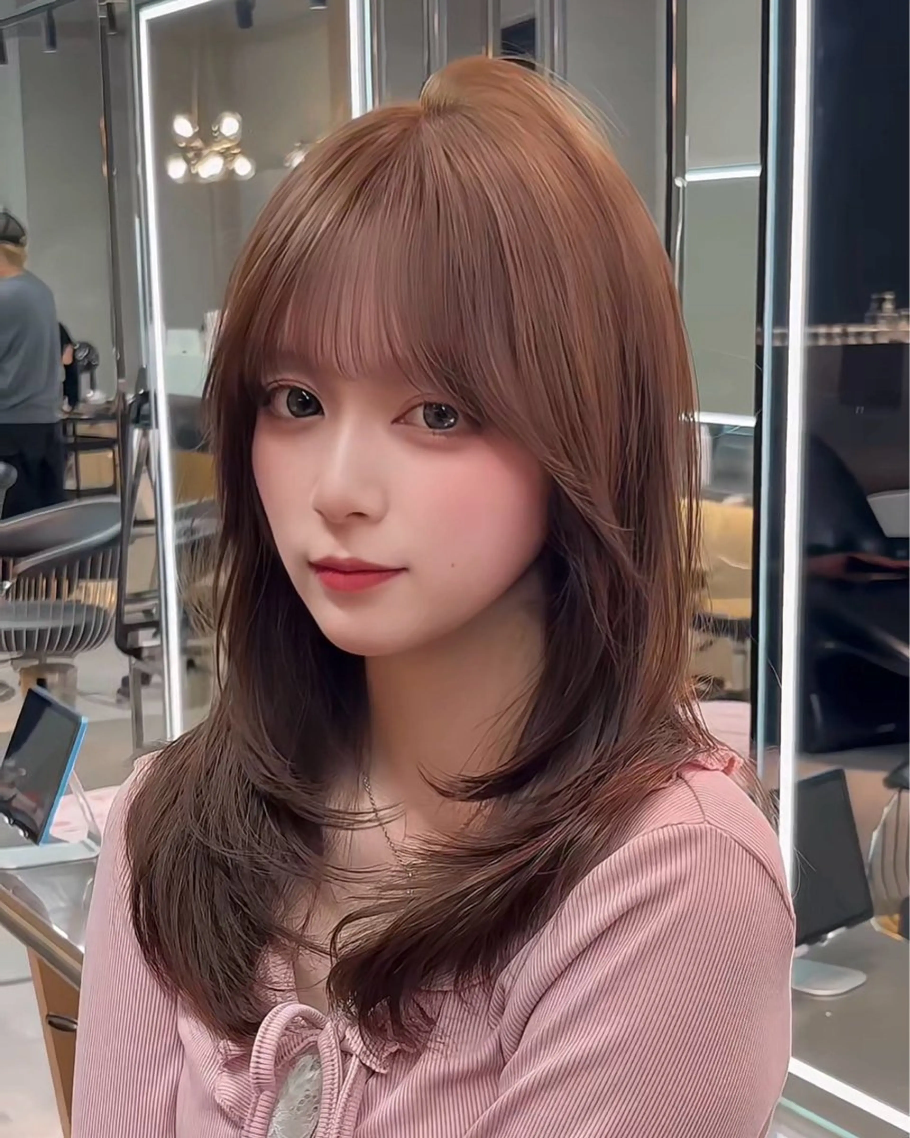 ミディアム カラー ベージュカラー レイヤーカット 縮毛矯正 【博多髪質改善】 吉村　清志のヘアスタイル