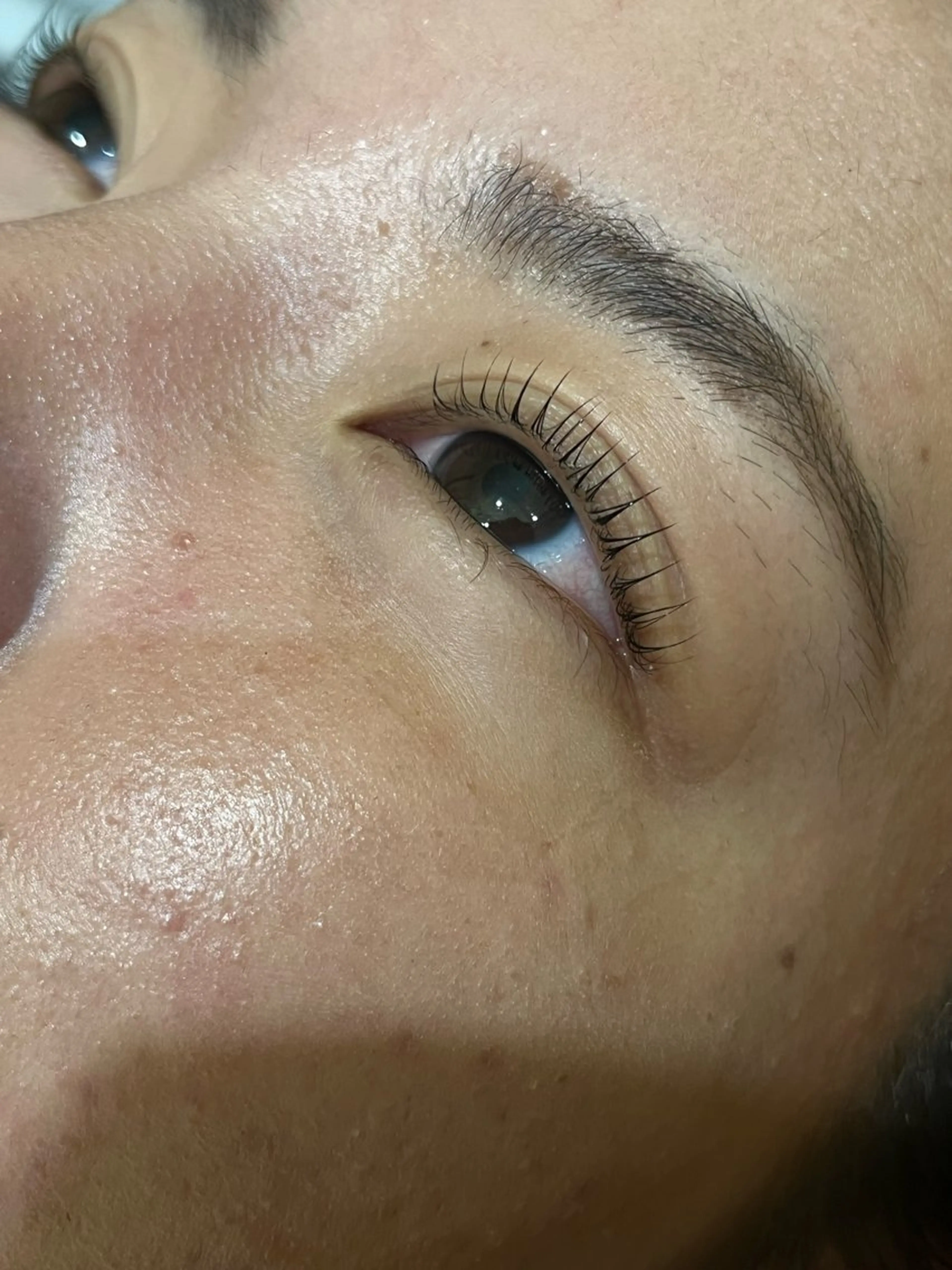 マツエク・マツパ マツパ 三澤 朱里の眉毛・アイブロウイメージ