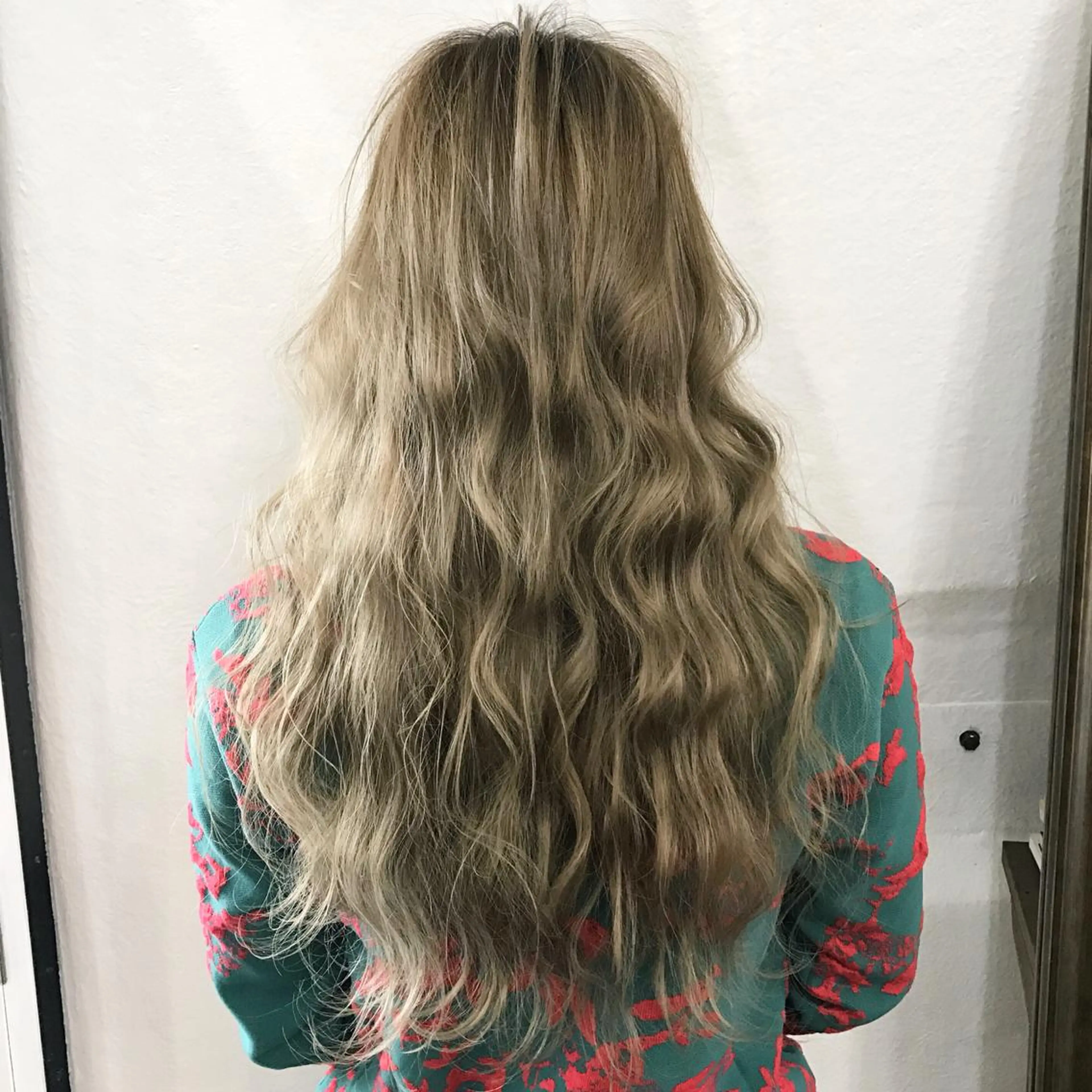 カラー ブリーチ ブロンド K-POP好き美容師 🇰🇷Kai.Yのヘアスタイル