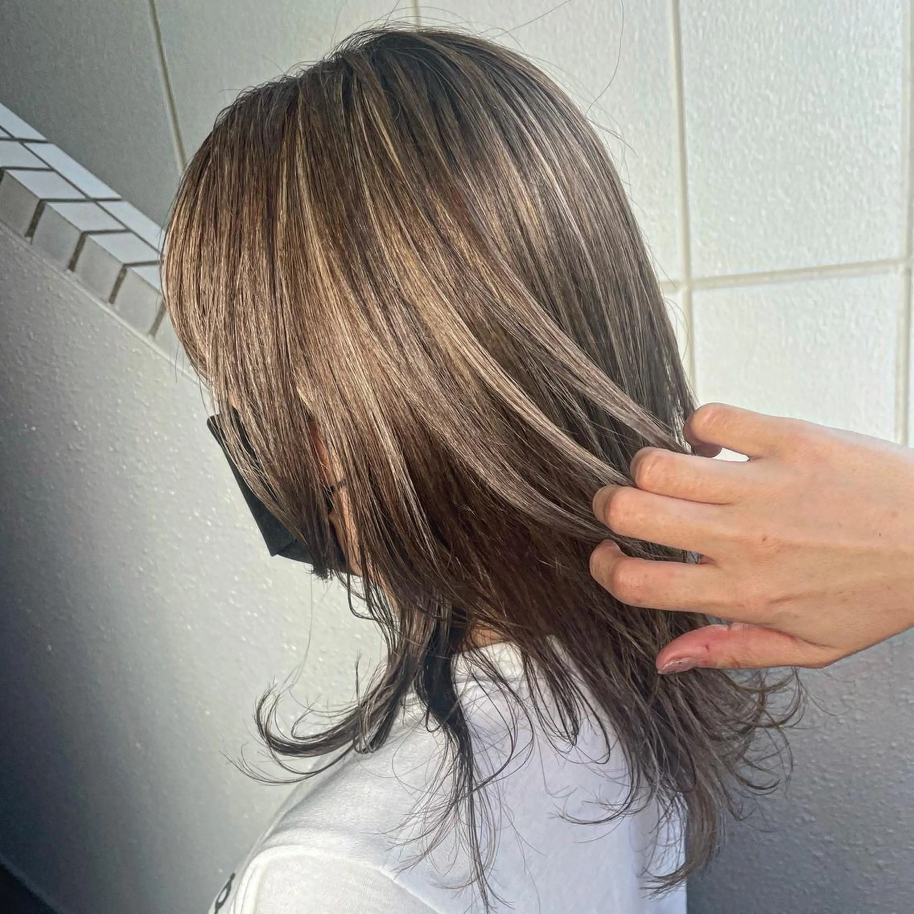 セミロング カラー アディクシーカラー ハイライトカラー ハイライト ヘアカラー Feria所属・カウンセリング重視 🌿‬Tsuyukiのヘアスタイル